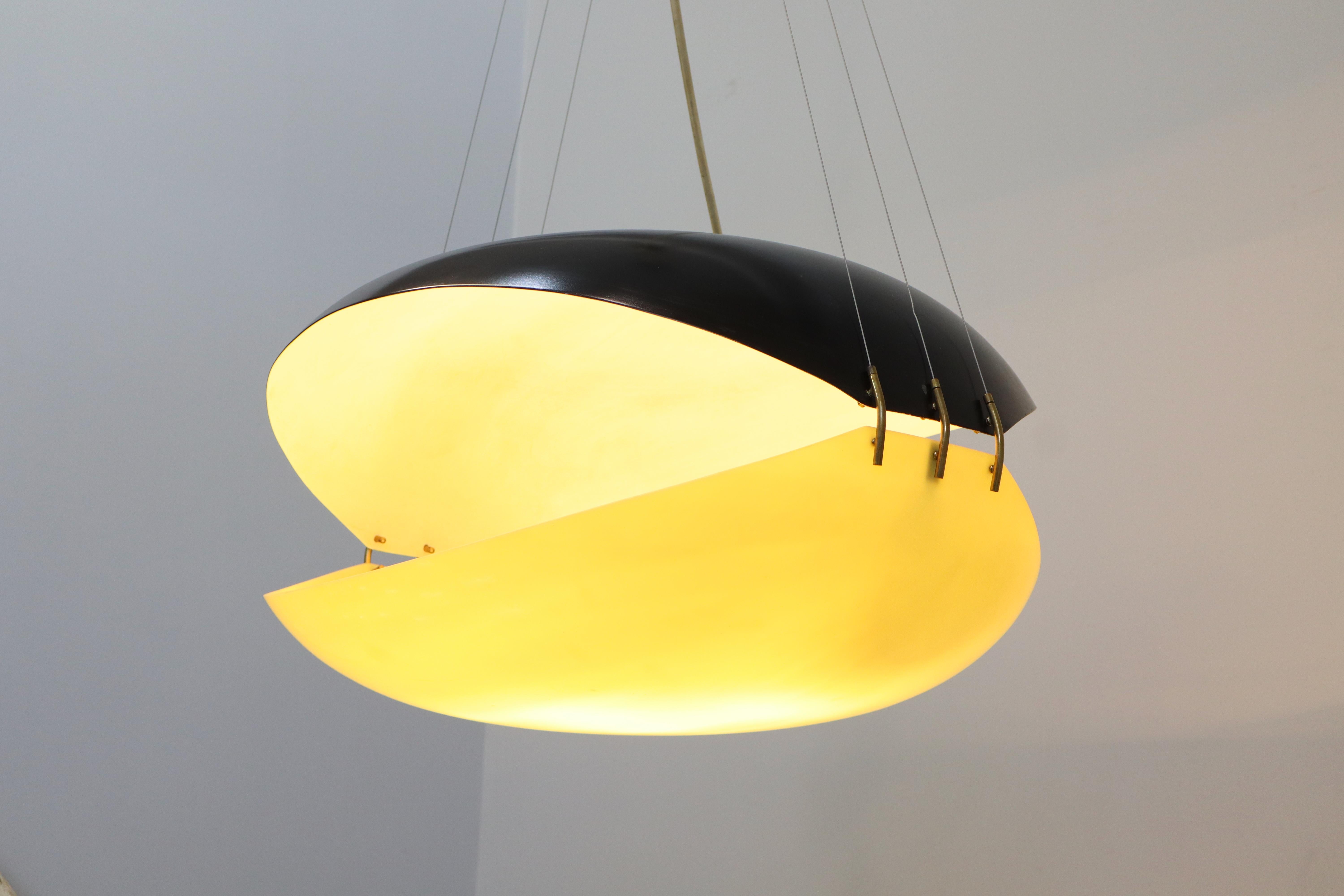 Lustre mod.12600, Ettore Sottsass Arredoluce Laiton, plexiglas  aluminium 1957 en vente 8
