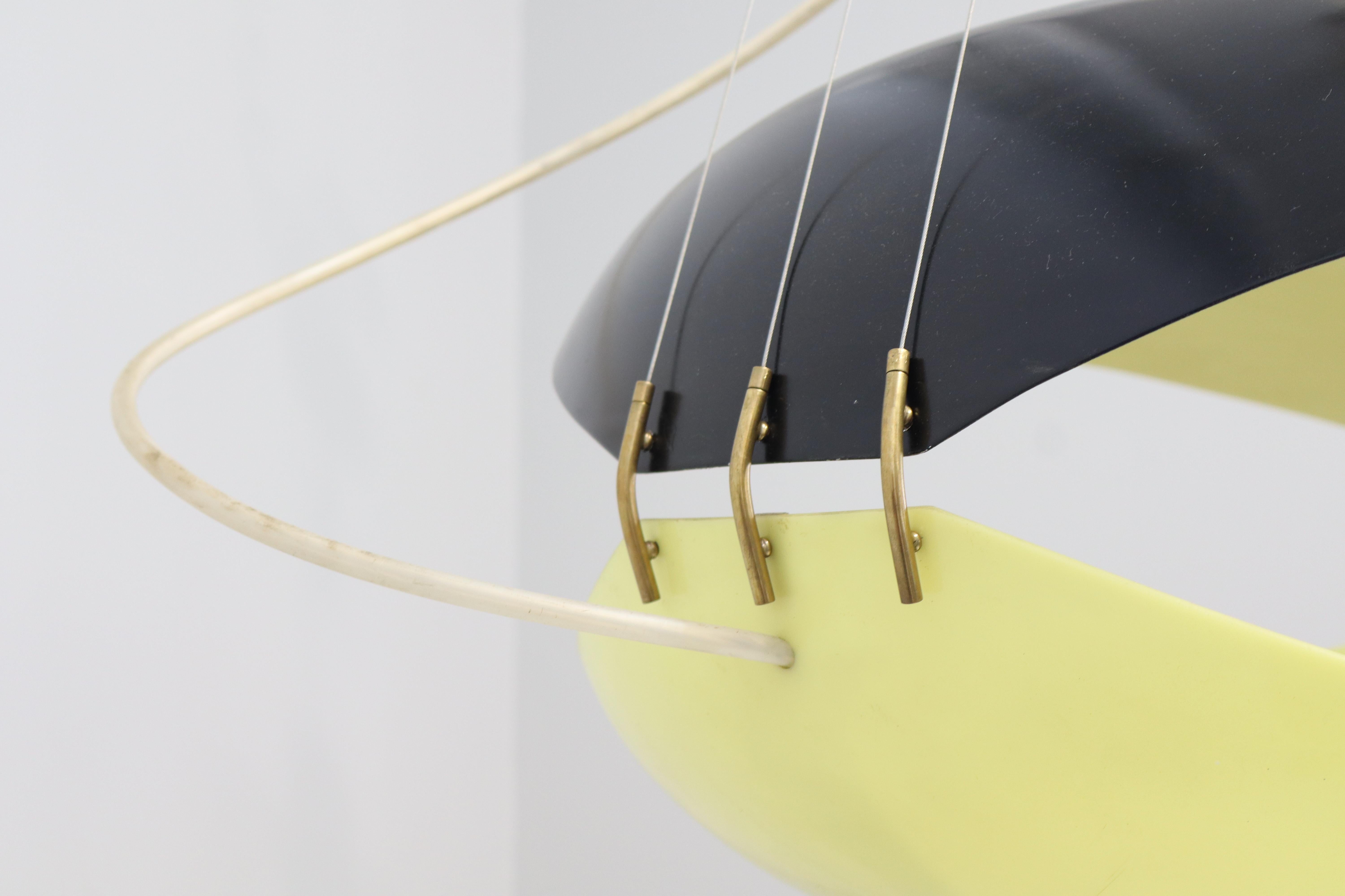 Lustre mod.12600, Ettore Sottsass Arredoluce Laiton, plexiglas  aluminium 1957 en vente 1
