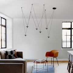 Minimalistischer schwarzer Kronleuchter mit 6 individuell gestaltbaren Leuchten