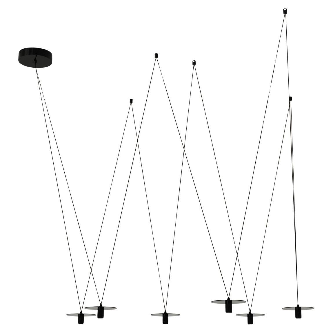 Lampadario nero minimal a 6 luci personalizzabili con luce puntuale