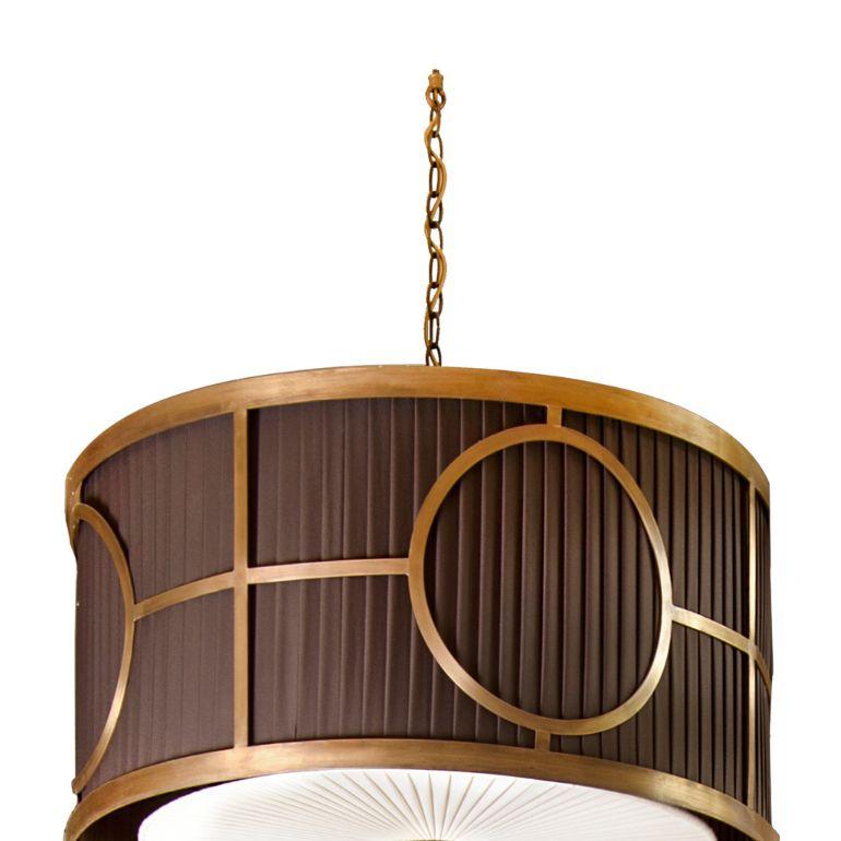Italiano Lampadario Novecento con paralume placcato in vendita