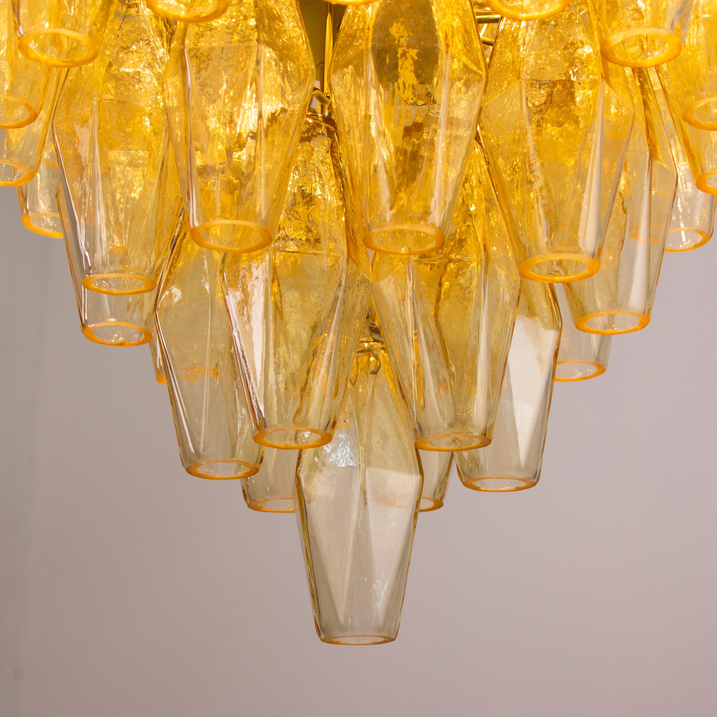Lampadario poliedri giallo en vetro di Murano inspiré du milieu du siècle italien en vente 4