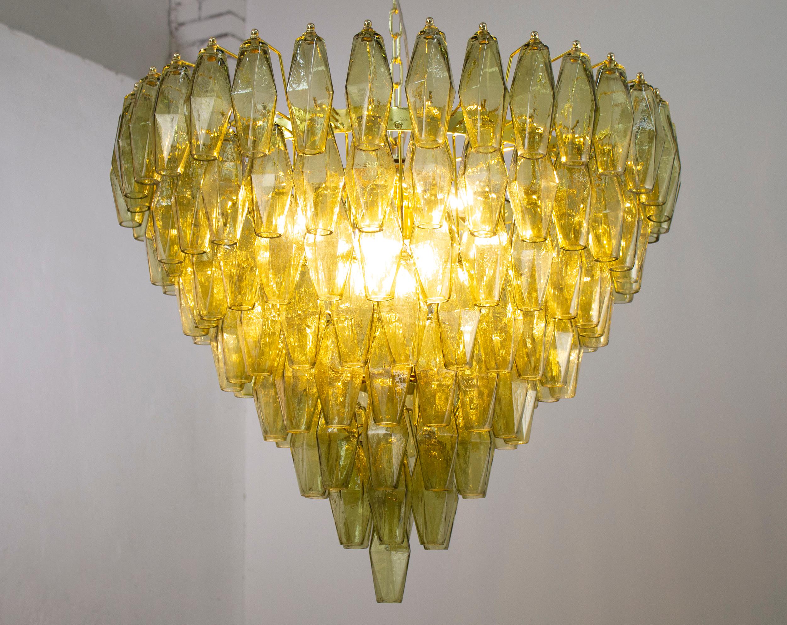 XXIe siècle et contemporain Lampadario poliedri verde en vetro di Murano inspiré du milieu du siècle italien en vente
