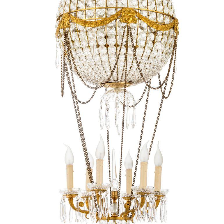 Italian Lampadario Reggia a mongolfiera a 8 luci in vendita