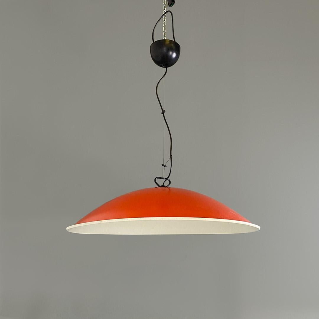 Mid-20th Century Red and white metal adjustable chandelier, modern Italian, ca. 1960. For Sale