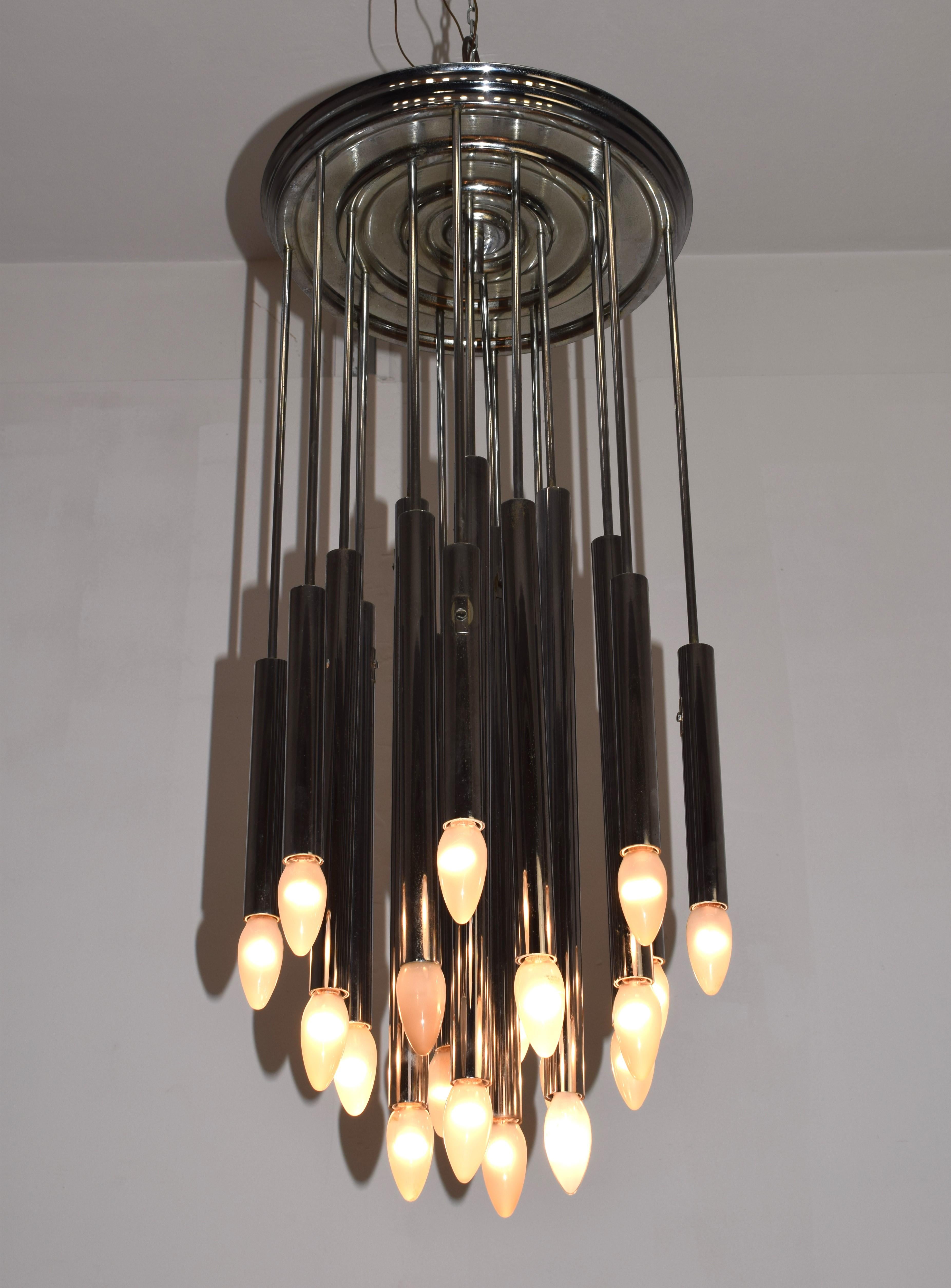 Late 20th Century Sciolari chandelier, Italy, 1970s. For Sale