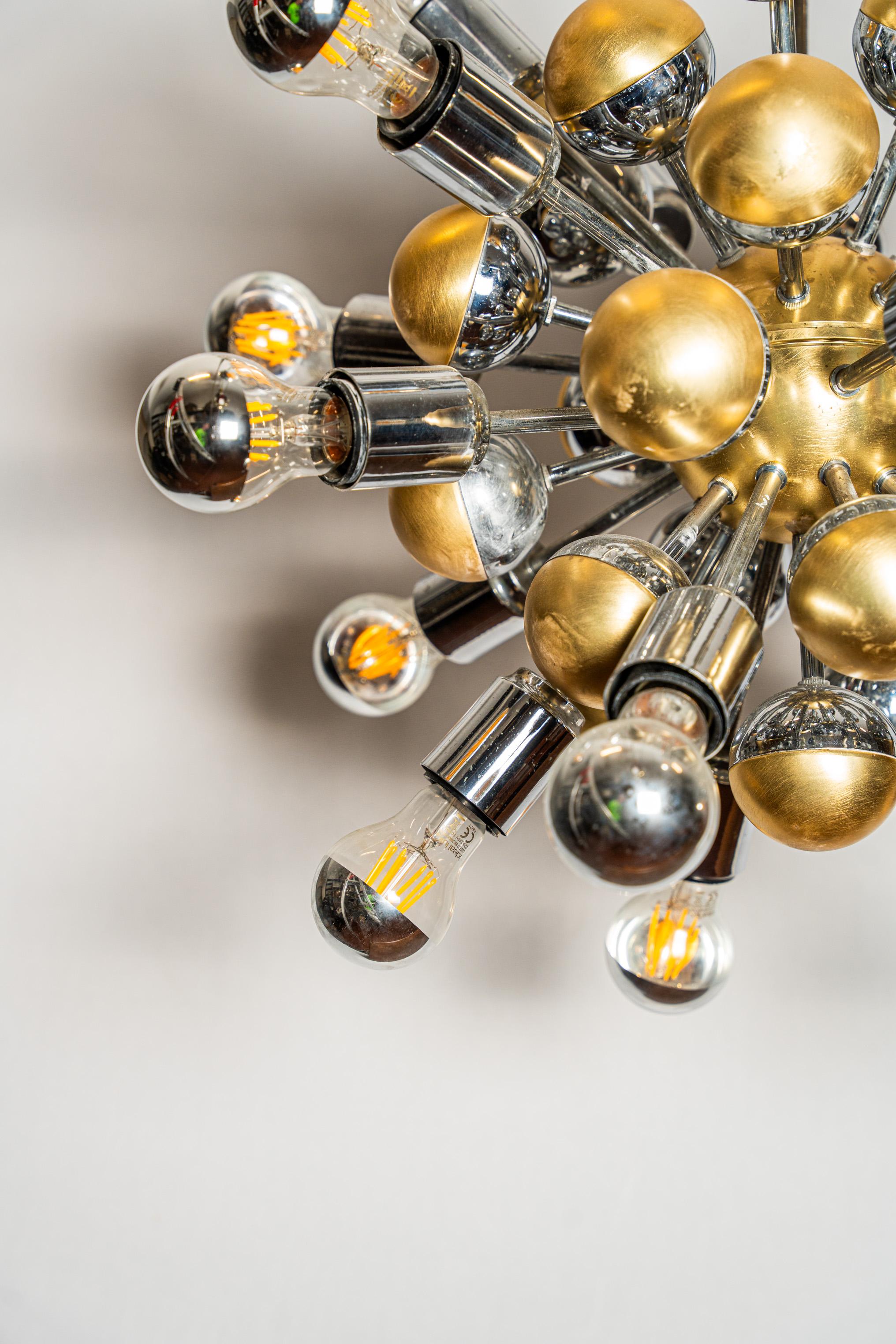 Lámpara Sputnik de Reggiani, años 70 Italian en venta