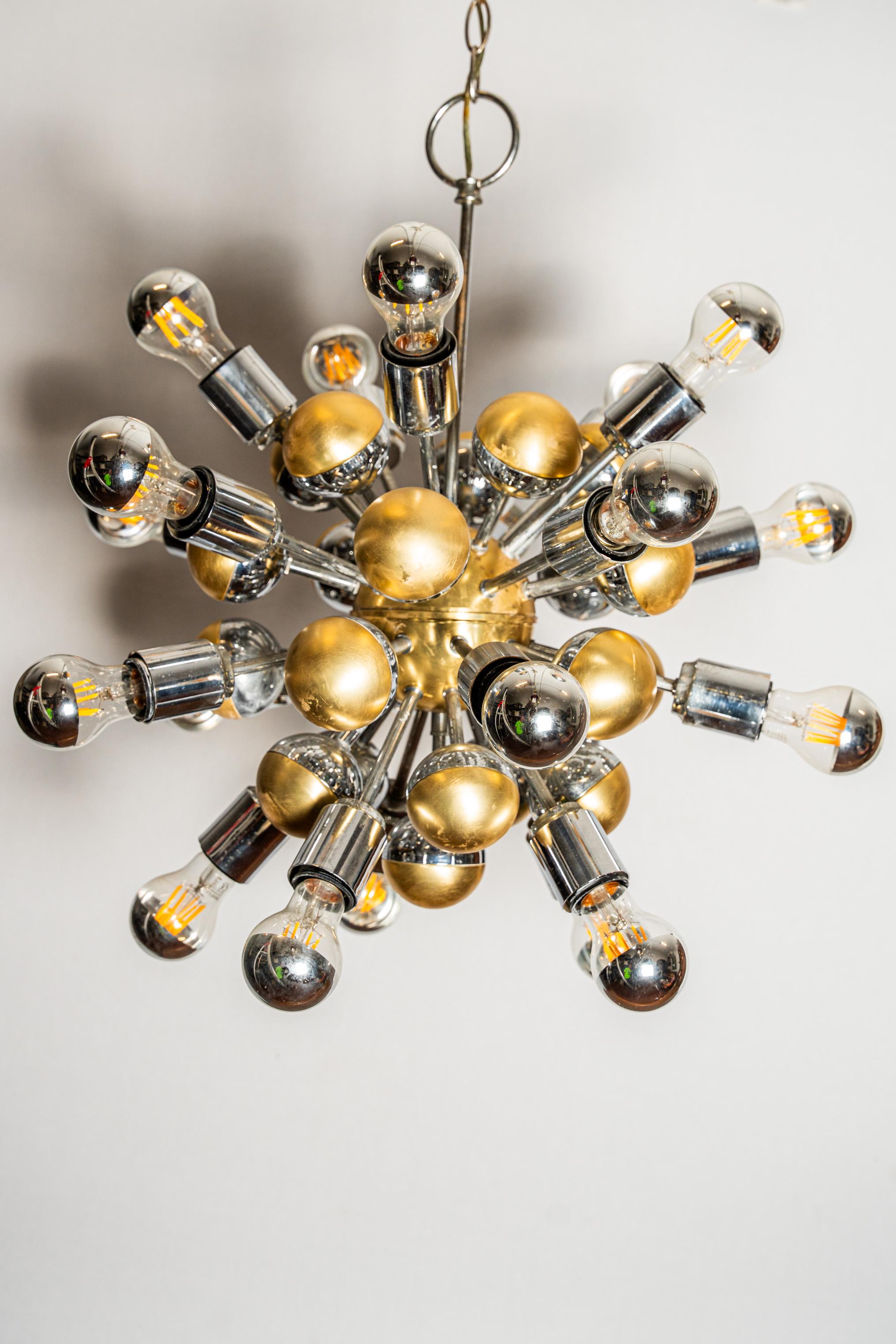 Lámpara Sputnik de Reggiani, años 70 Late 20th Century en venta