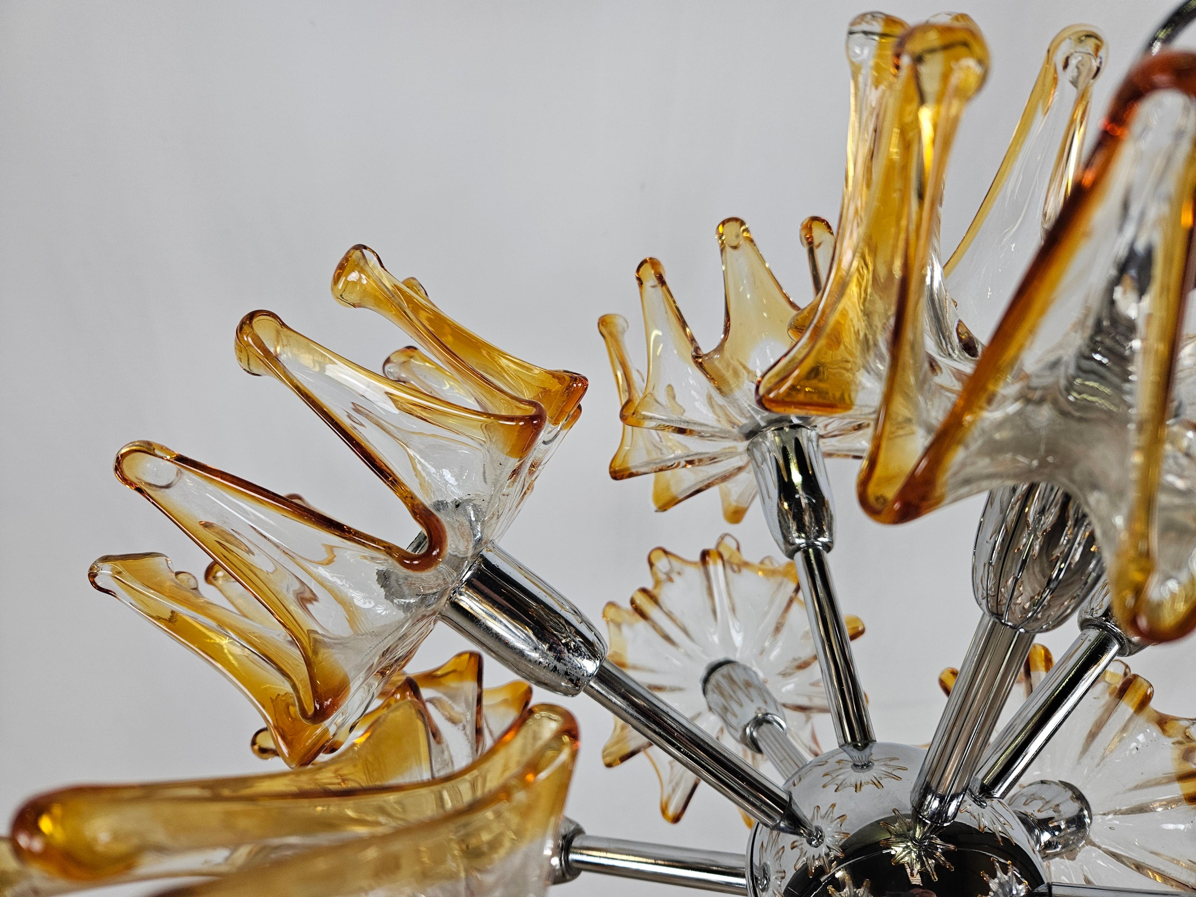 Lampadario Sputnik nello stile di Carlo Nason per Mazzega 1970 6