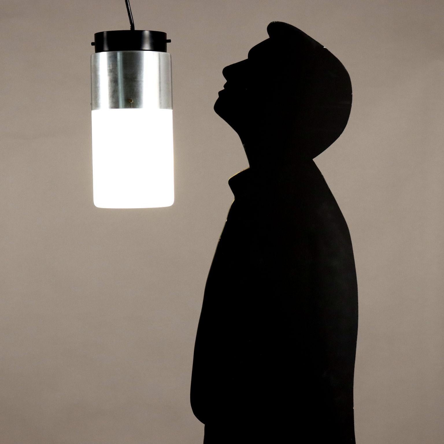 Ceiling lamp made of enameled and chrome-plated aluminum and opal glass. Good conditions.