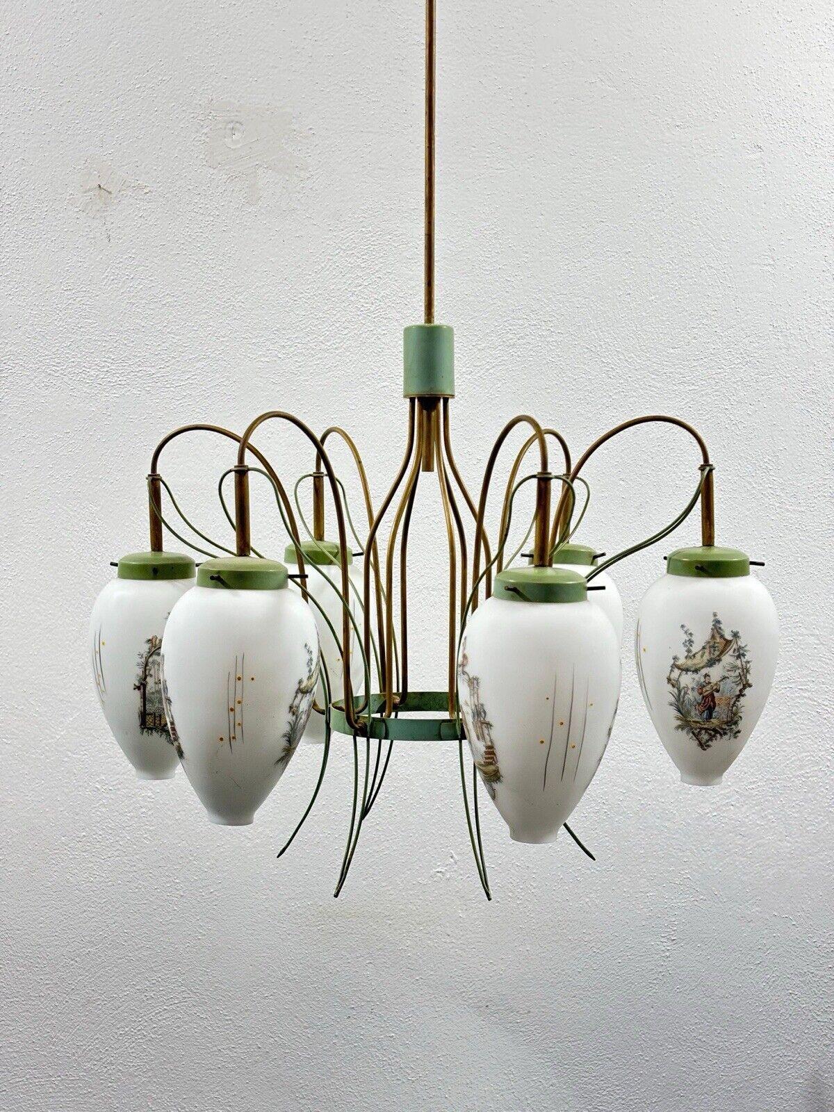 Lustre Stilnovo Style 1950's Mid-Century Design.


Mesures :

Hauteur 110 cm

Largeur 65 cm


En bon état de conservation, des signes d'utilisation et d'âge sont présents. (Voir photo)
