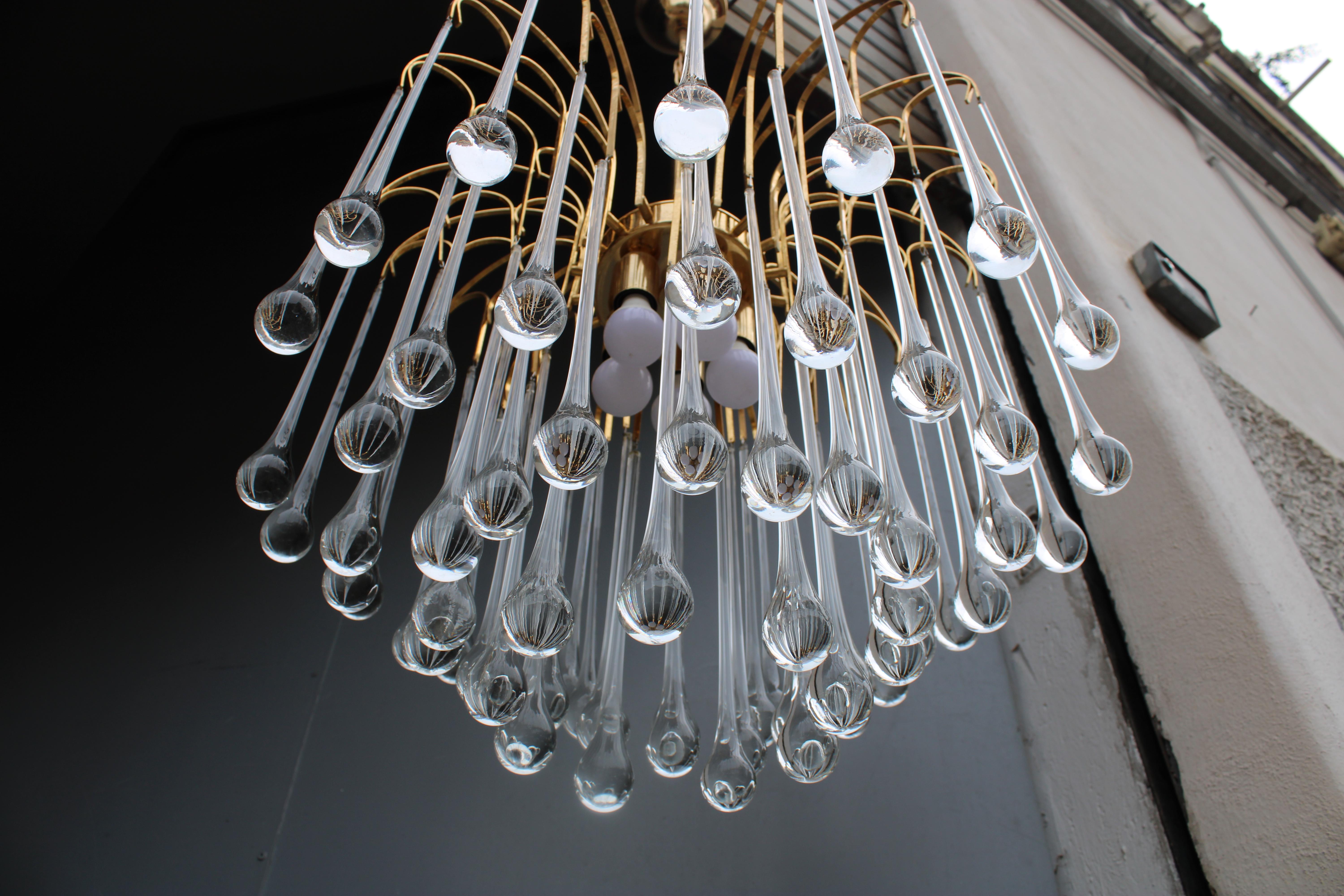 Late 20th Century Lampadario struttura Ottone e Gocce in Vetro di Murano Venini 1970 in vendita