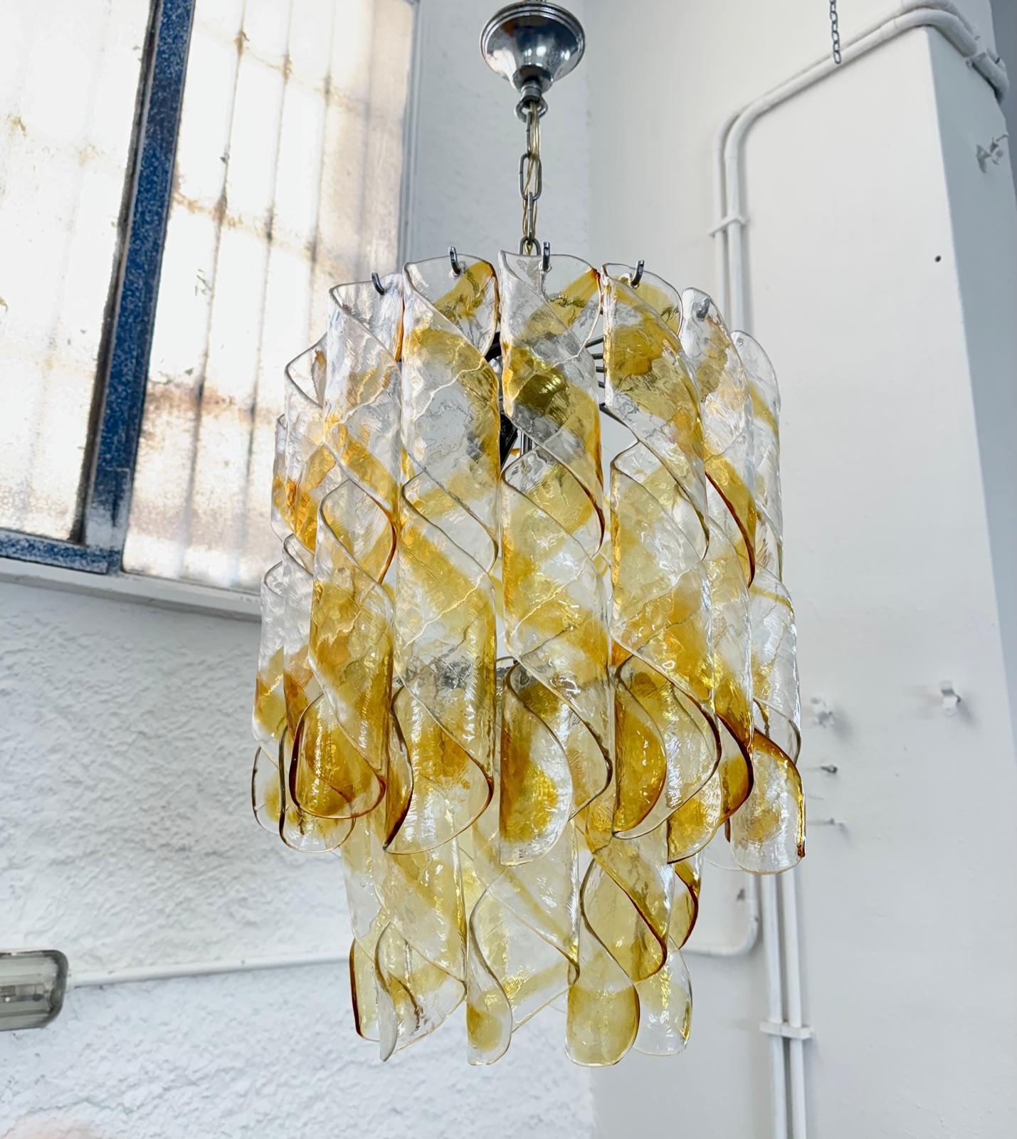 Mid-Century Modern Vintage Murano glass Torciglioni chandelier by  Mazzega, Italy, 1970s For Sale