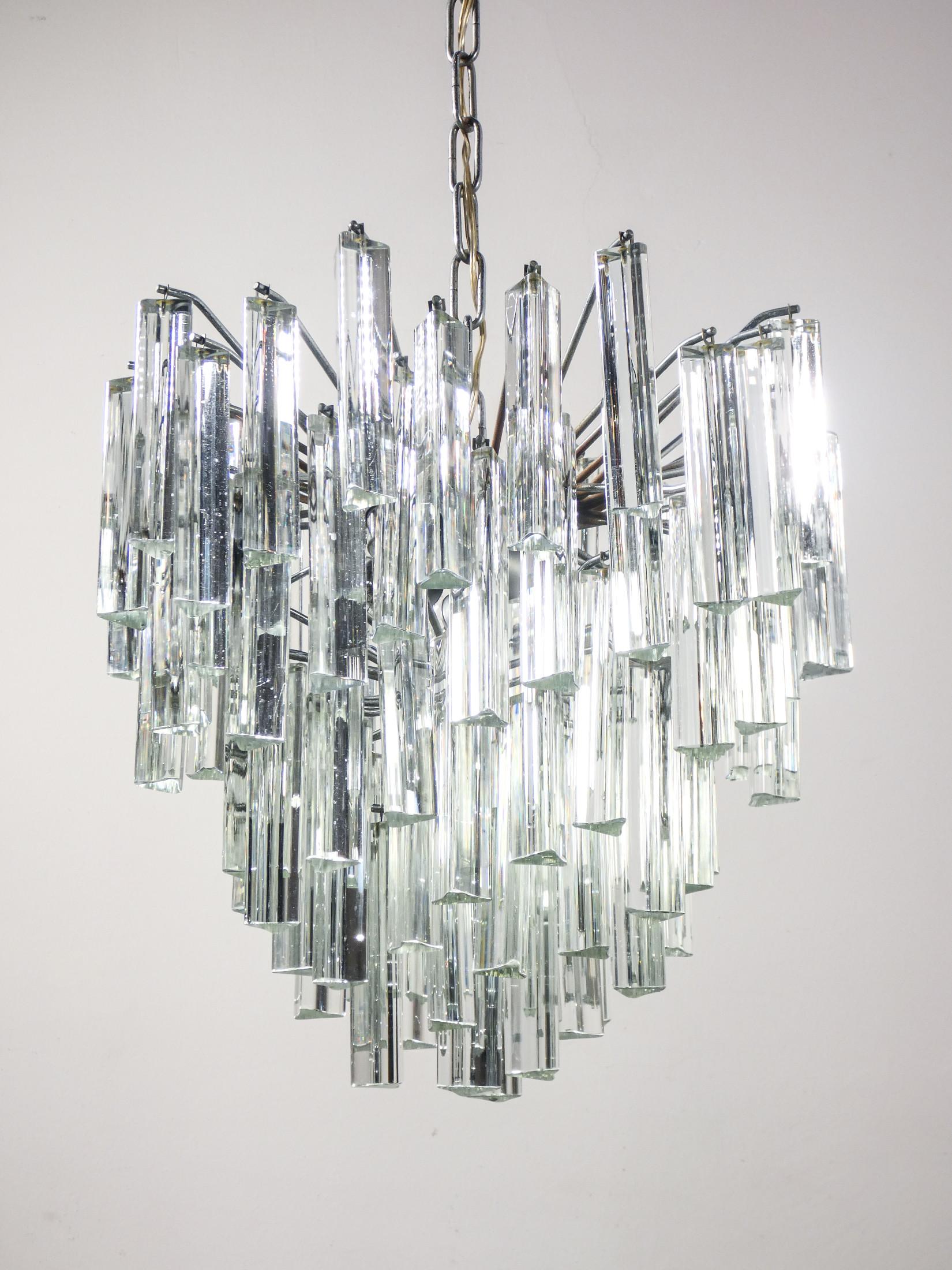 Late 20th Century Lampadario Trilobo design Paolo VENINI in vetro di Murano. Italia, Anni 70 in vendita