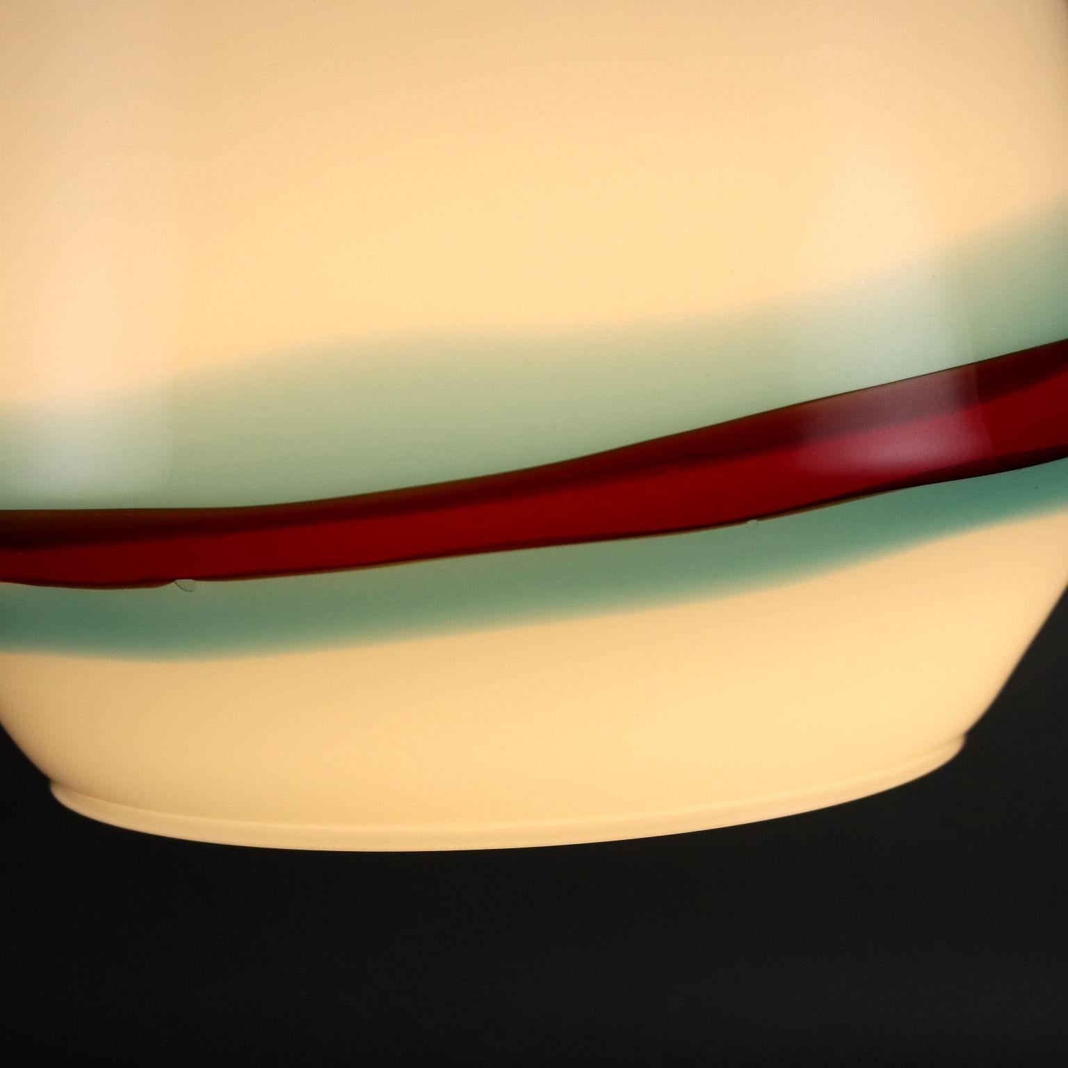 Vetro Lampadario un vetro soffiato bianco Anni 60 in vendita