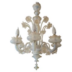 Lustre vénitien en verre de Murano décoré de fleurs et doté de six points lumineux