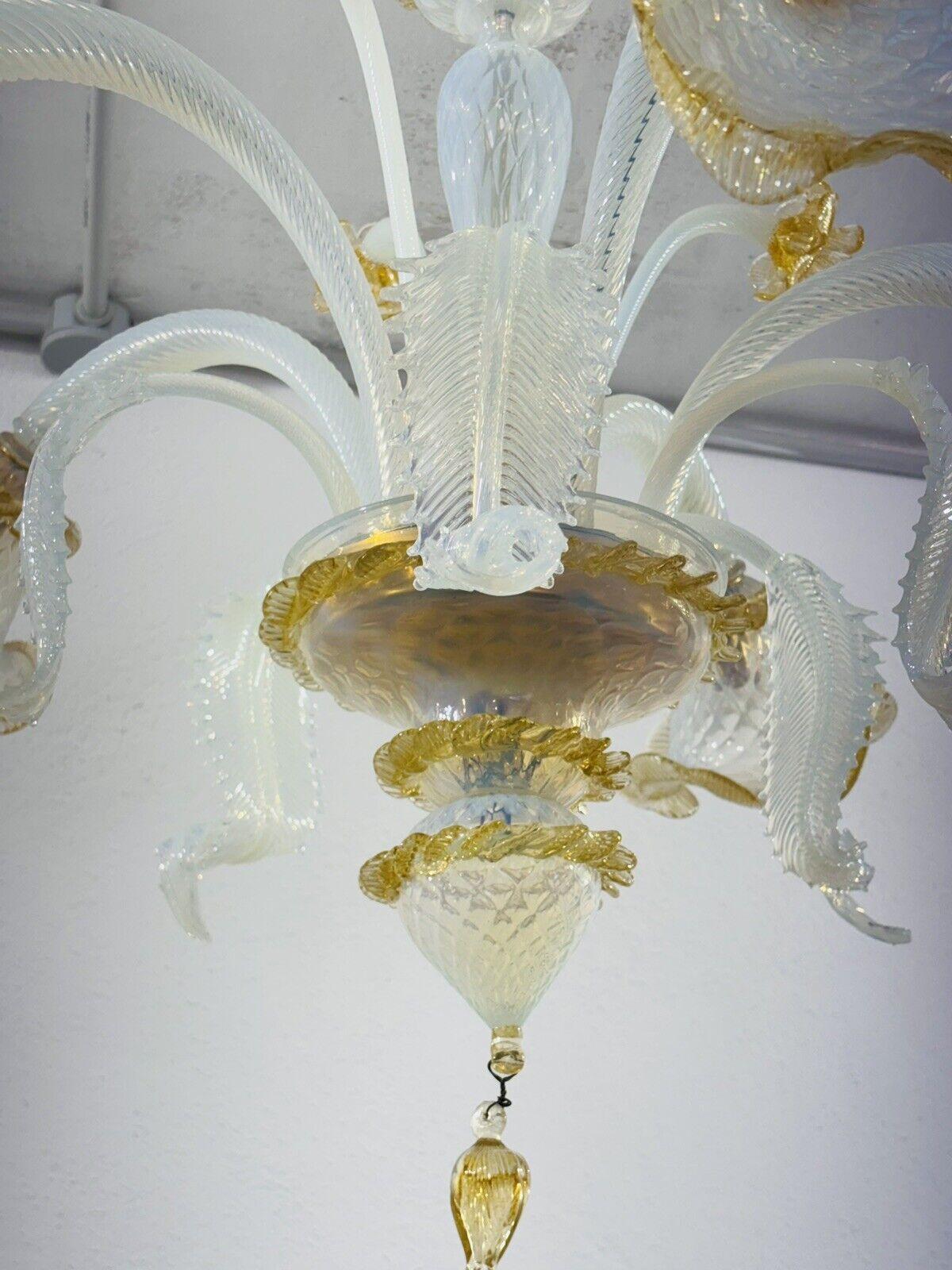 Lustre en verre vénitien tissé à la main Design moderne en vente 1