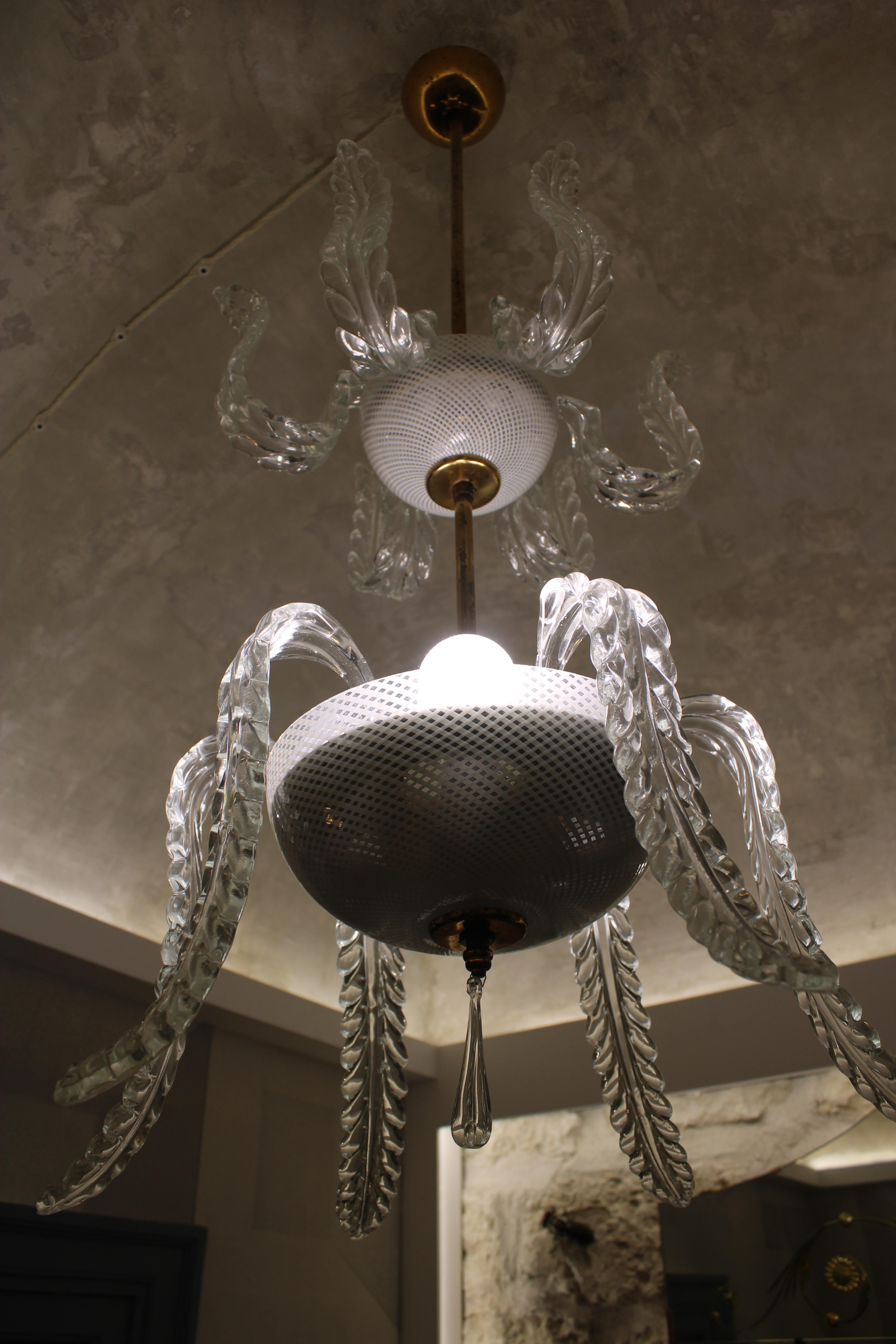 Lampadario Venini a cascata  1950 In vetro di Muranno Reticello e Ottone in vendita 3