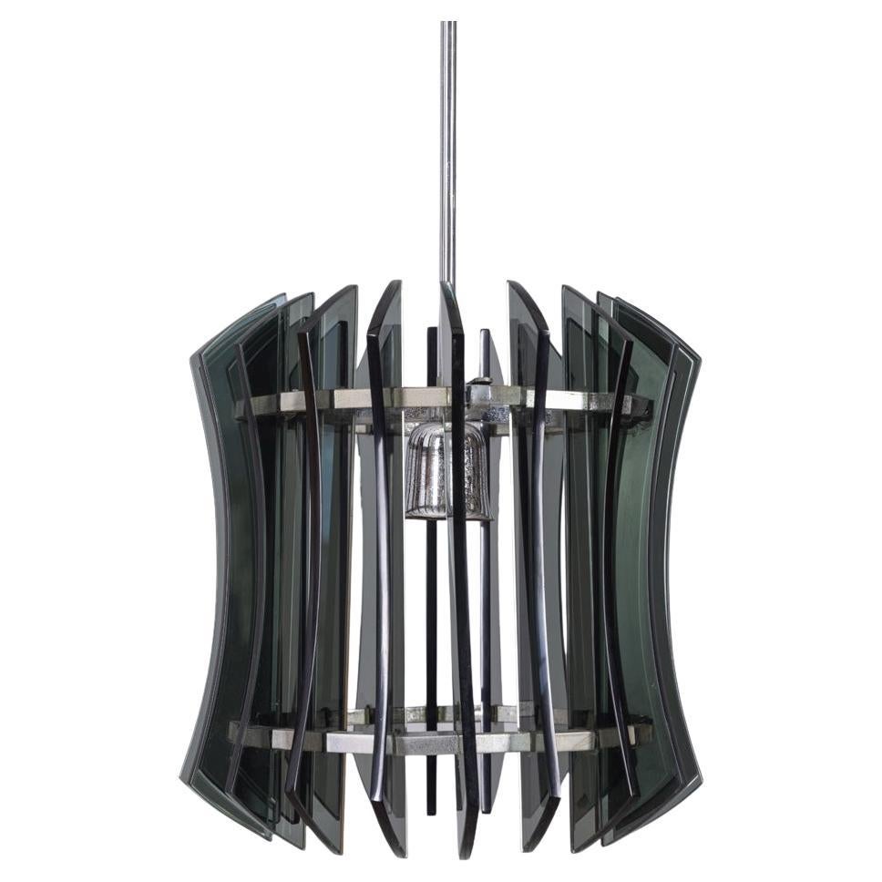 Lampadario vintage anni '60 in metallo e vetro fumé  design Veca in vendita