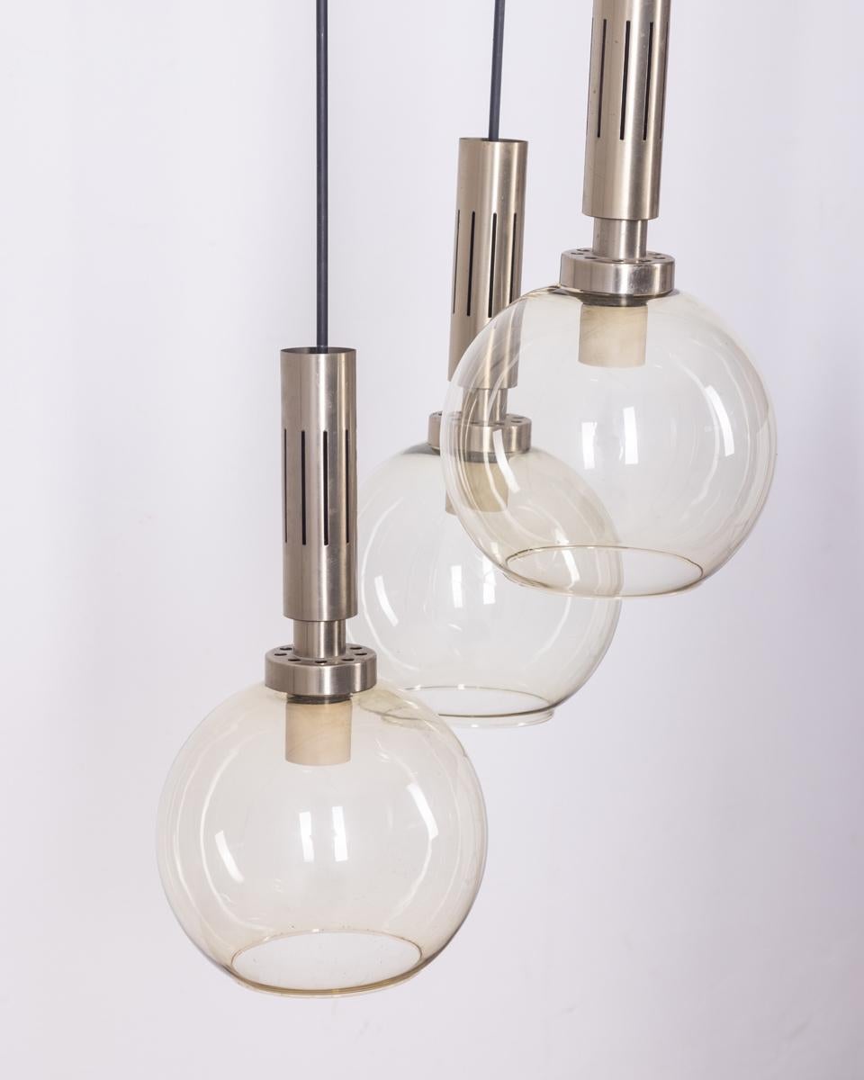 Mid-20th Century Lustre à 3 lumières en laiton et verre des années 1960, design italien en vente