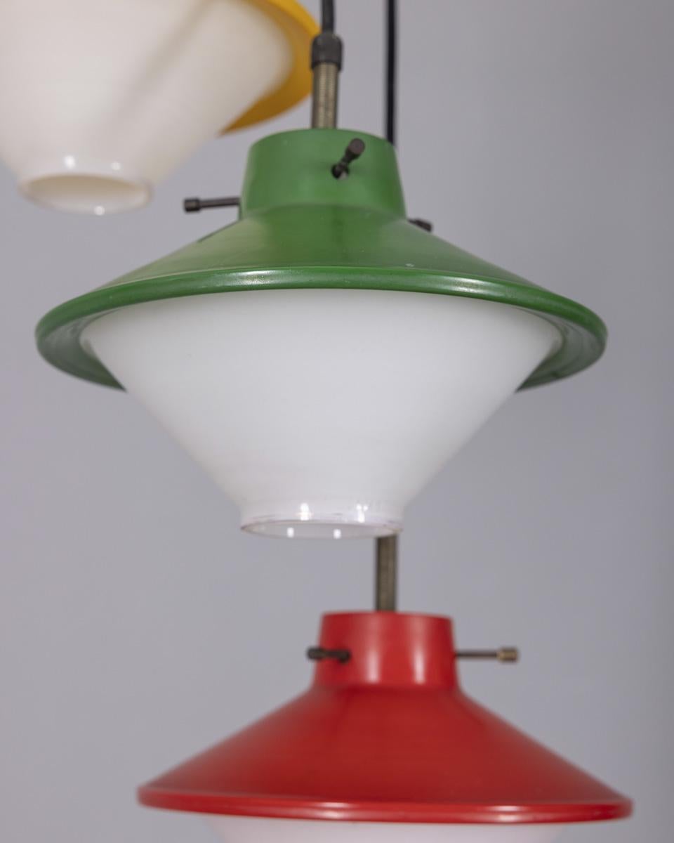 1960er Vintage-Kronleuchter aus farbigem Glas Design Stilnovo (Mid-20th Century) im Angebot