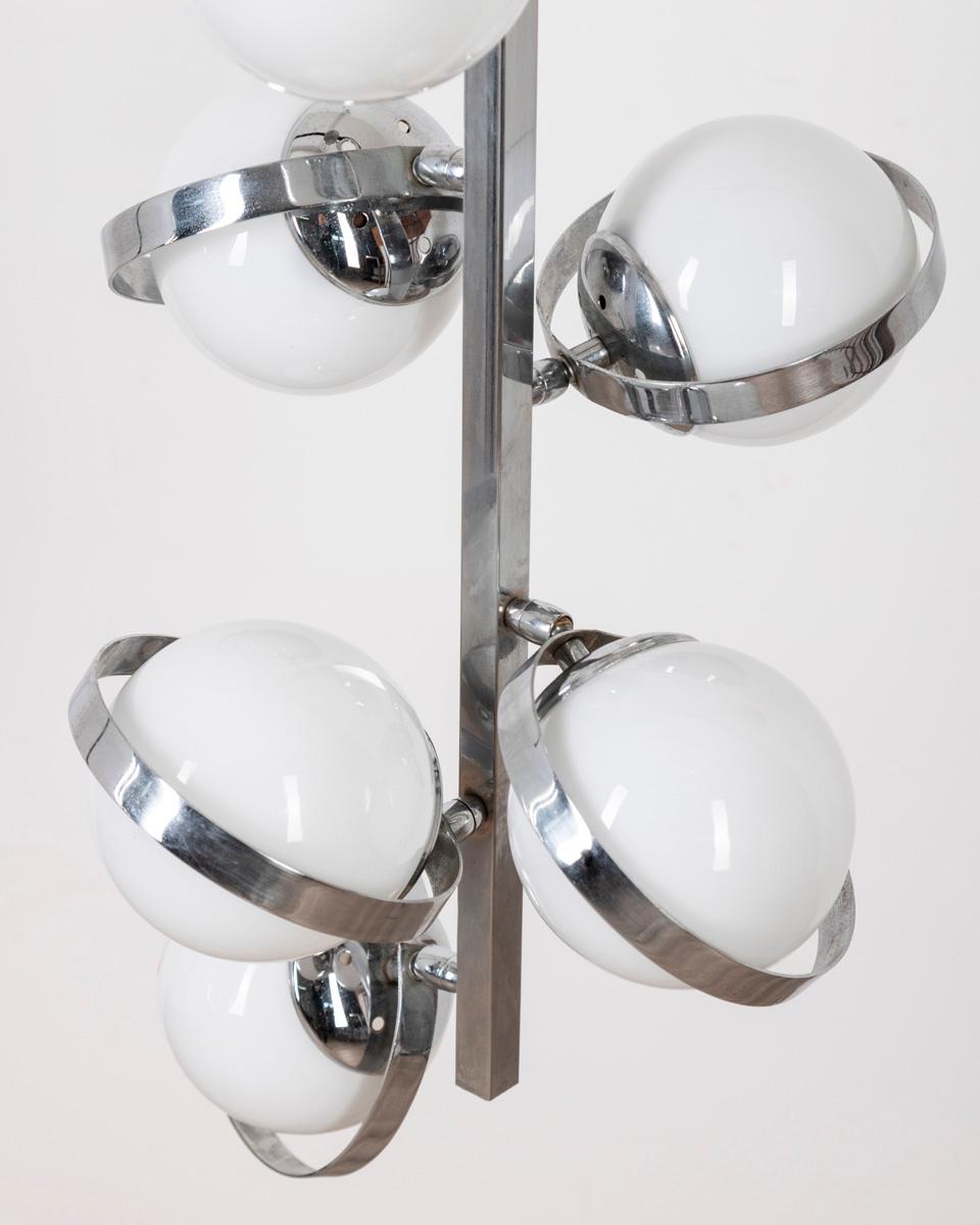 Metal 70s vintage chandelier with adjustable glass spheres Italian design For Sale