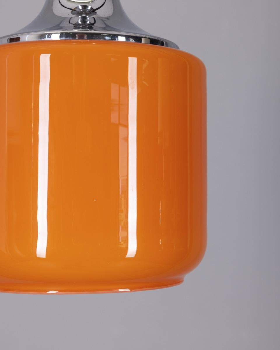 Space Age Lampadario vintage anni '70 in metallo e vetro arancione, design italiano in vendita