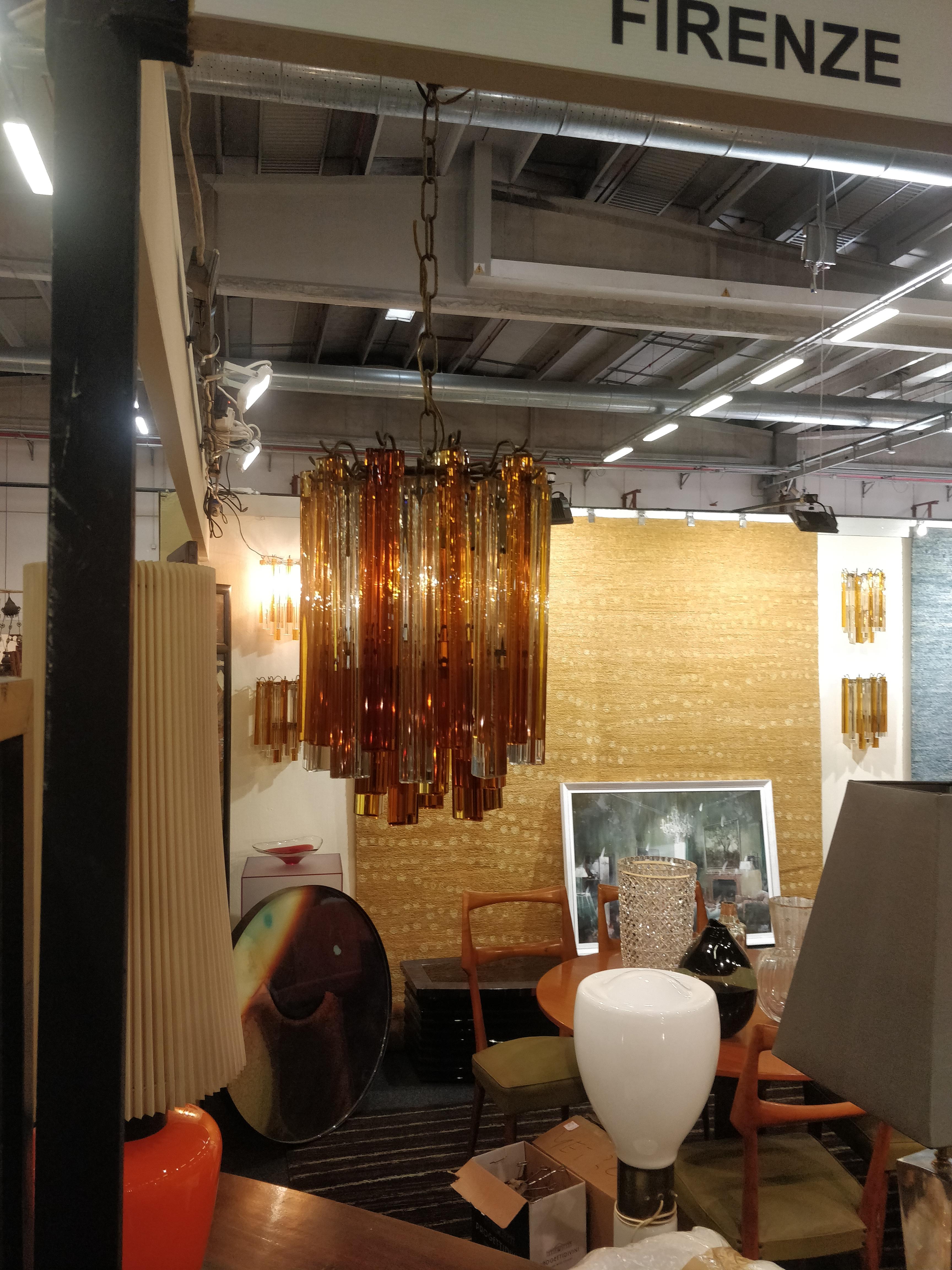 Venini vintage Murano glass chandelier 1970s orange and white For Sale 2