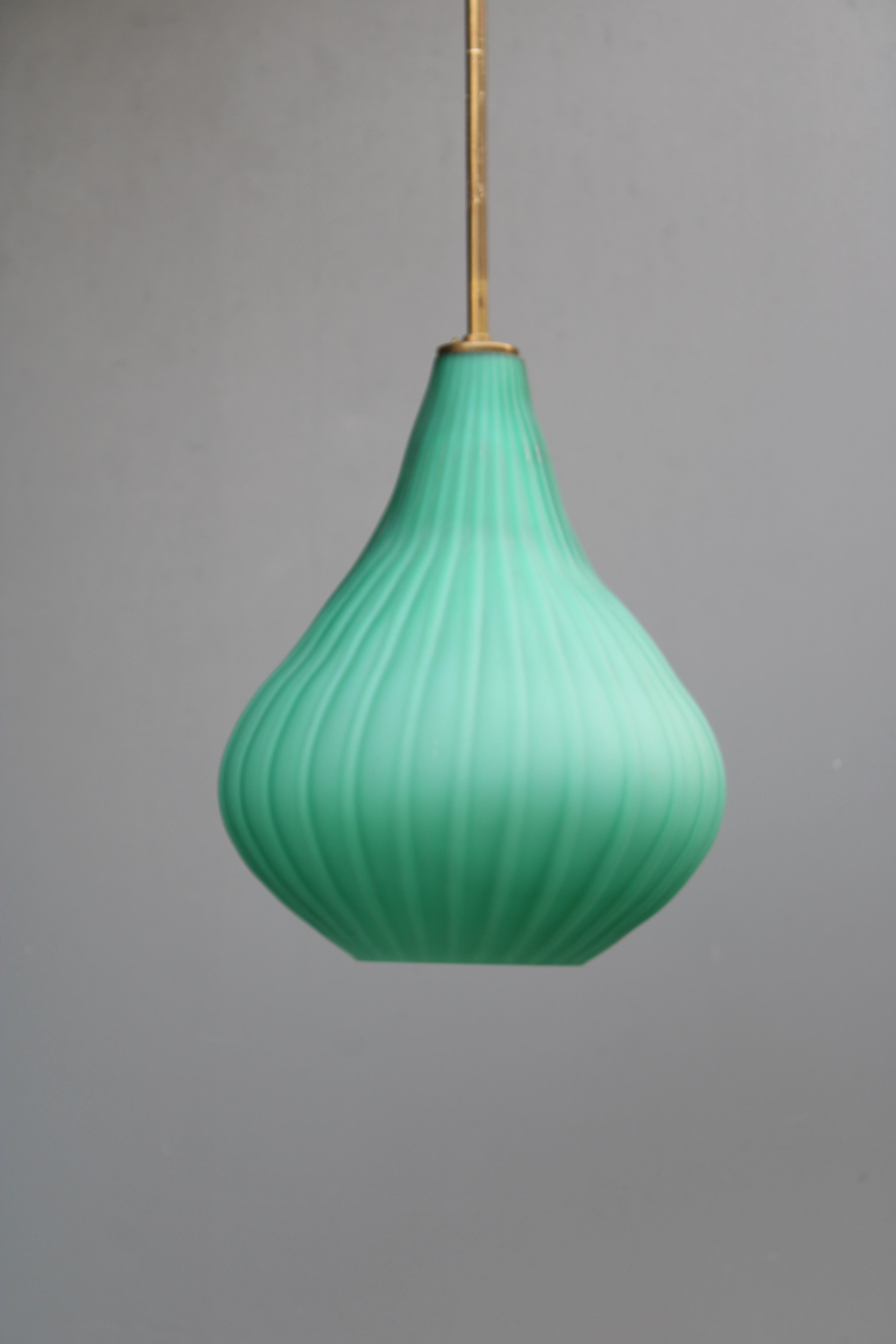 Mid-Century Modern Vistosi Chandelier Green color Murano Glass and Brass 1950s For Sale