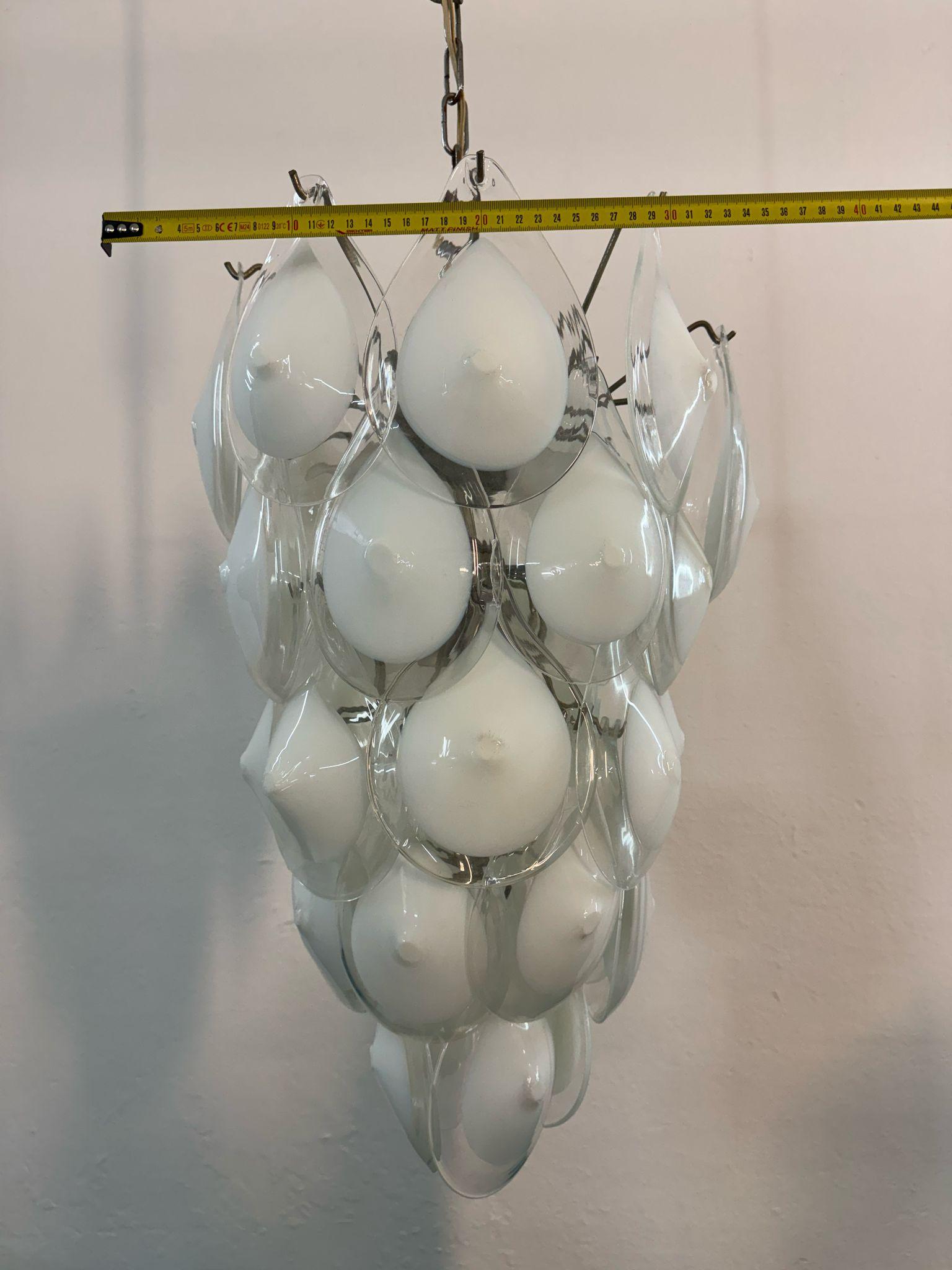 Mid-20th Century Vistosi Opaline Glass 1960 Lustre en verre de Murano en vente