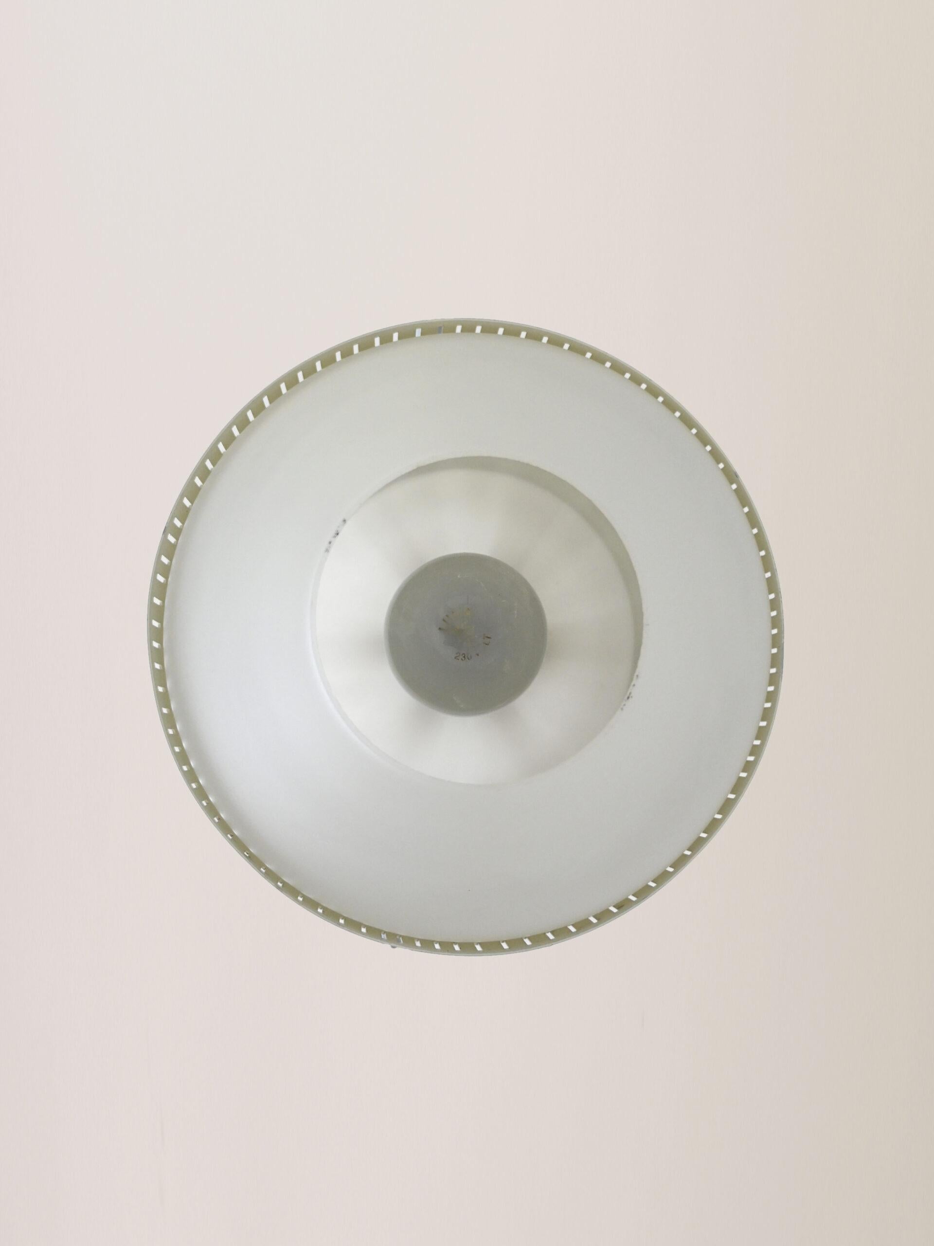 Lampade a sospensione in vetro e metallo in vendita 2