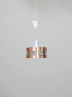 Skandinavische Pendelleuchten aus Metall