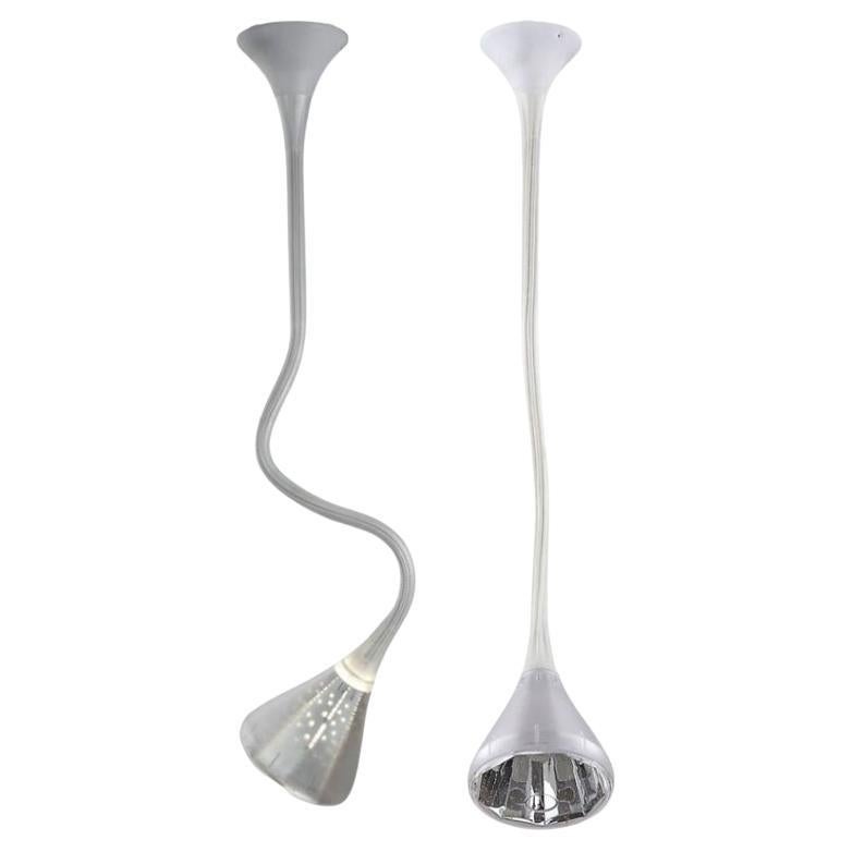 Lampade da parete fluorescenti regolabili di Herzog 
de Meuron per Artemide