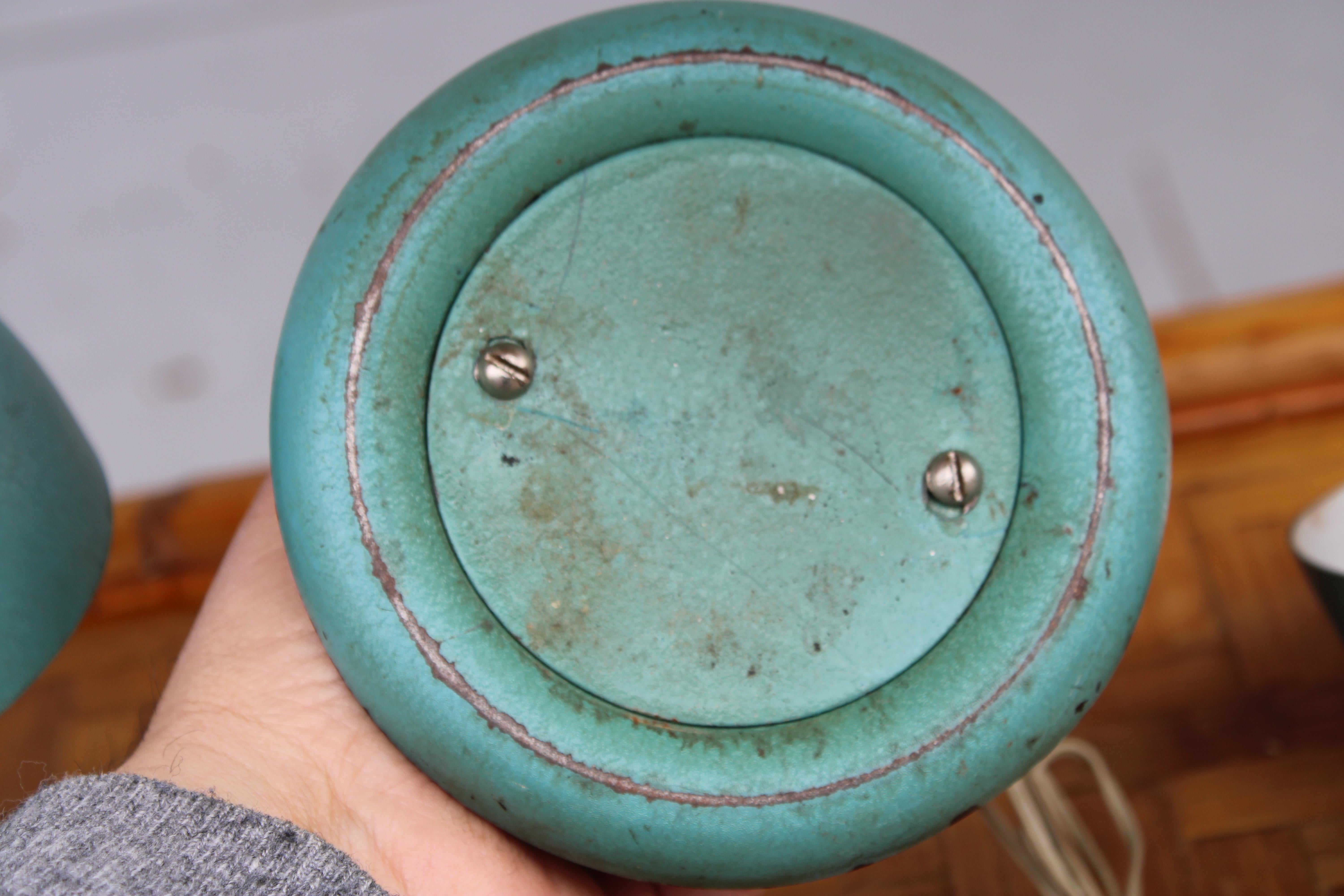 Lampes de table en métal laqué Bauhaus 1950s en vente 3