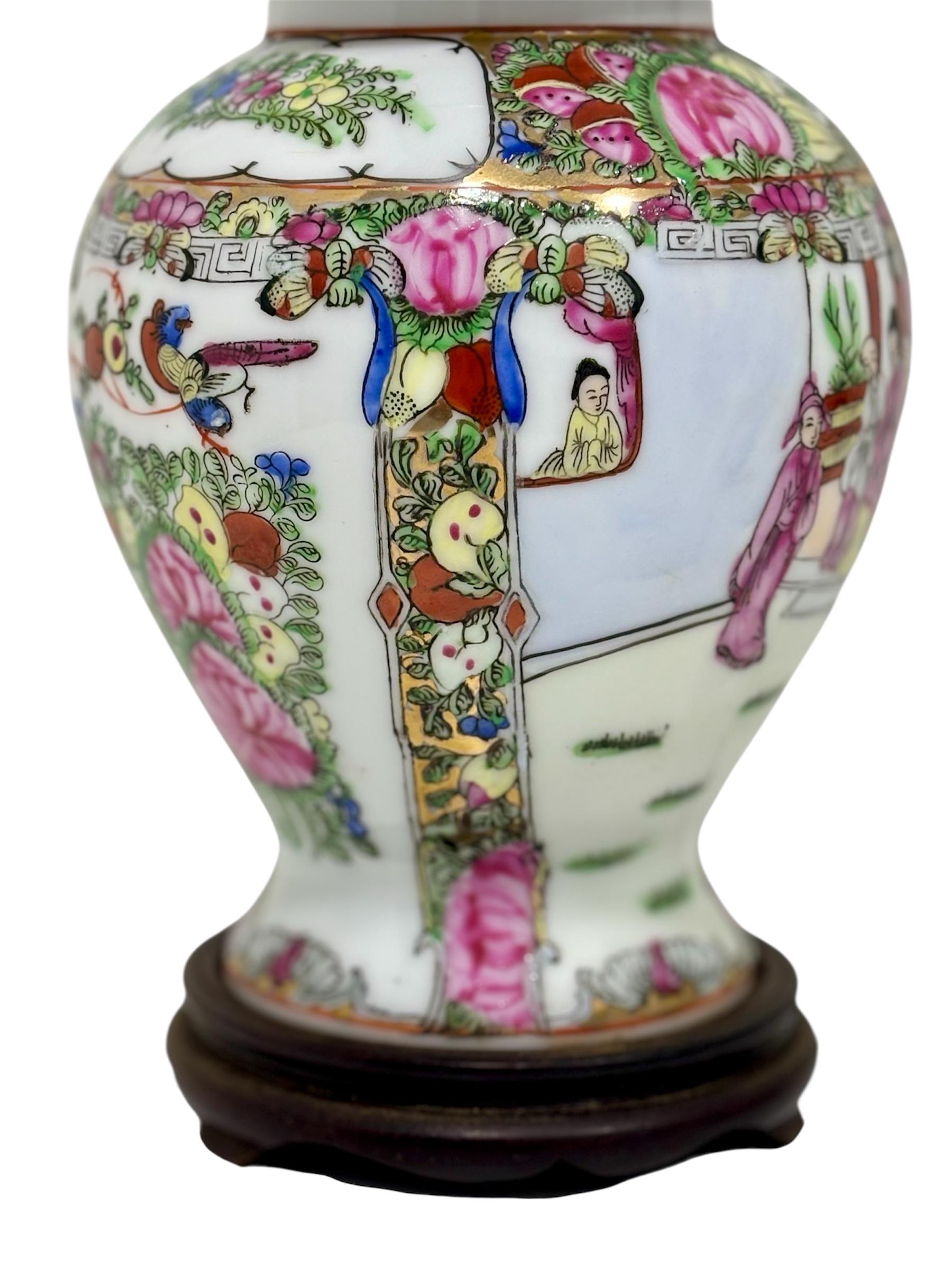Lámpara de porcelana Circa 1.920. Español en venta