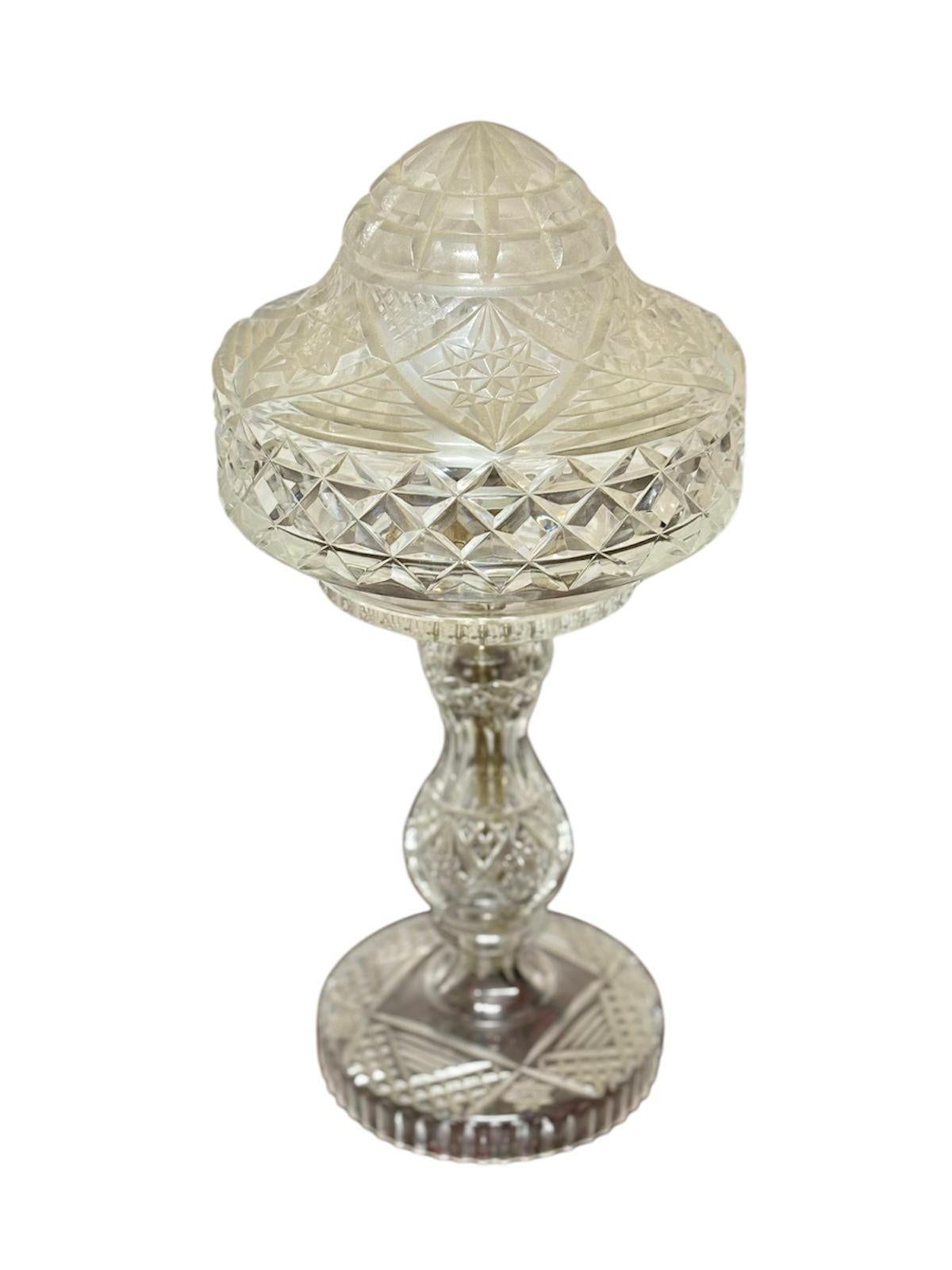Lámpara inglesa de estilo Art Nouveau Cristal en venta