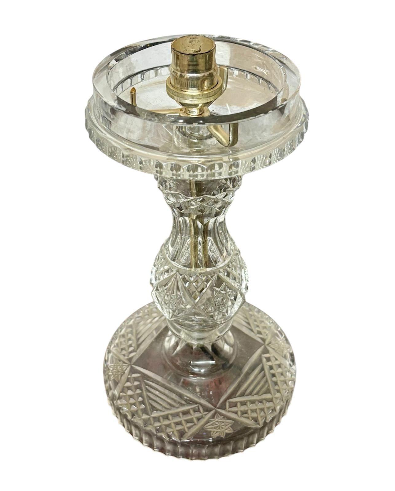 Lámpara inglesa de estilo Art Nouveau en venta 1