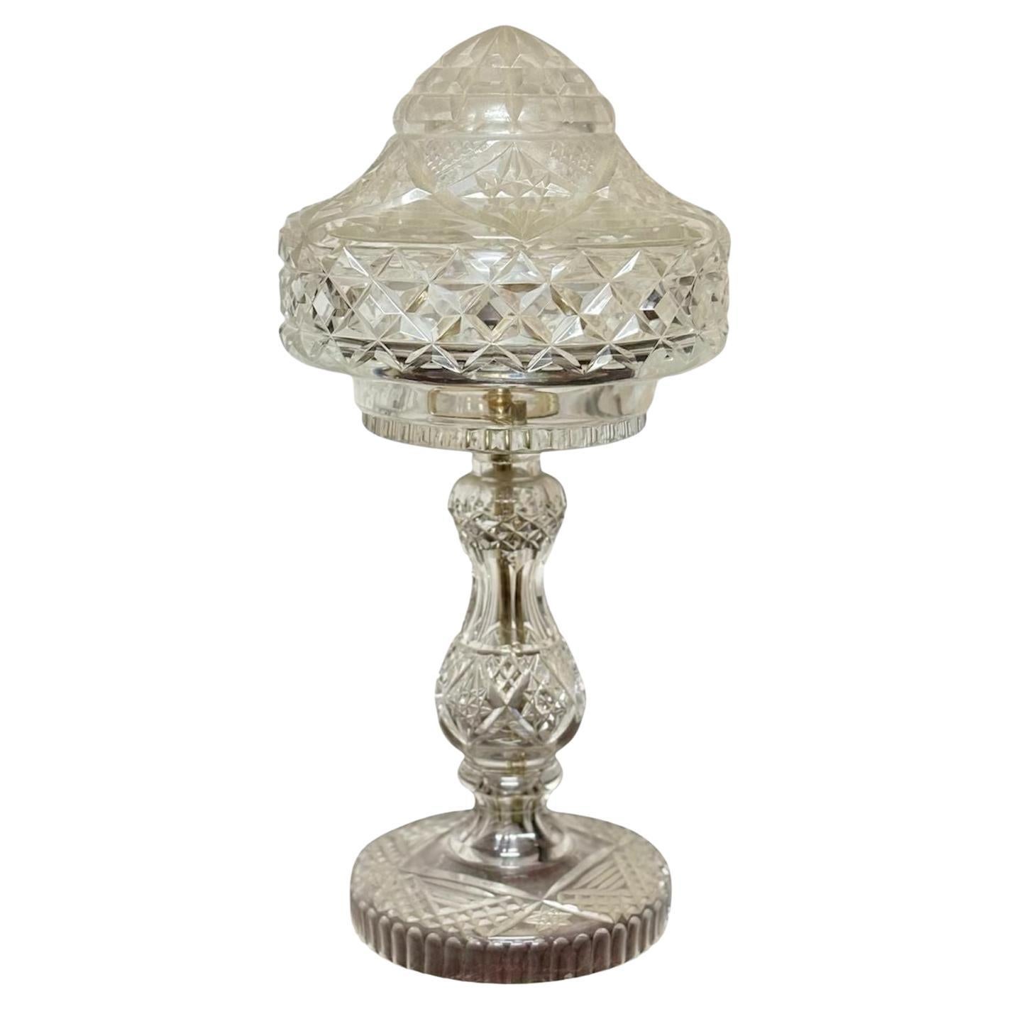 Lámpara inglesa de estilo Art Nouveau