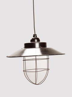 Lampe à balancier de type Lampara en fer et bakélite, Italie 1900.