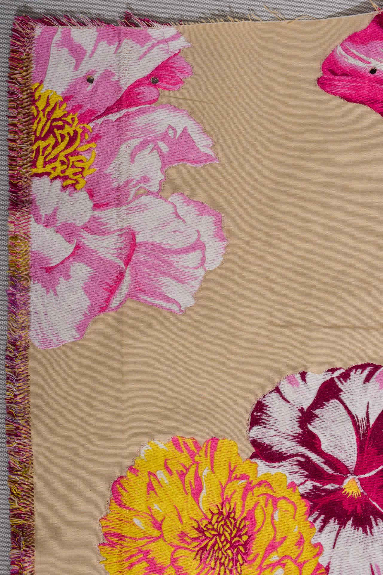 Cotton Lampas Textile Fabric Remnant with Large Flowers: Make an OFFER For Sale