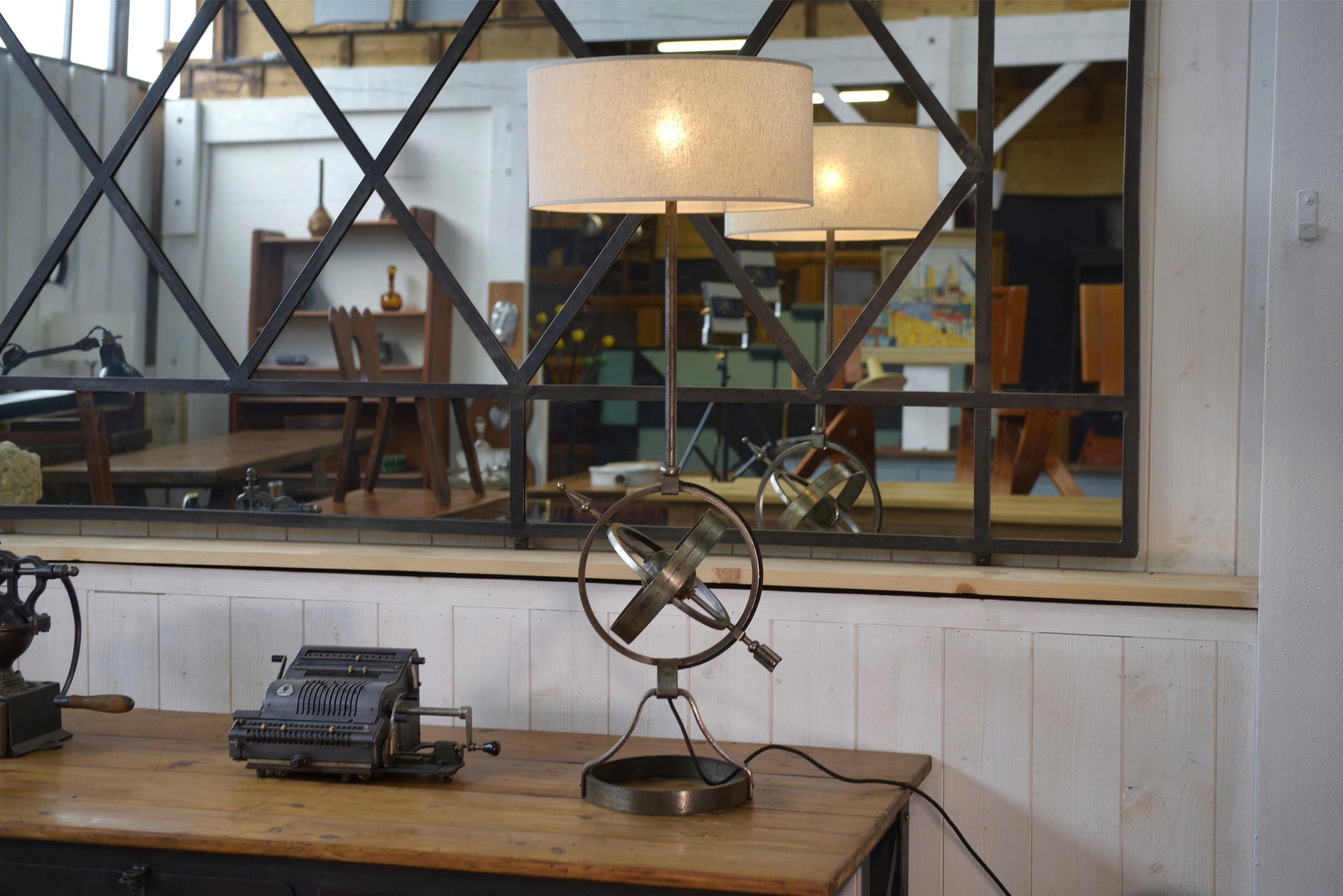 Français Lampe astrolabe néo-classique par Jean-Pierre Ryckaert 1960's en vente