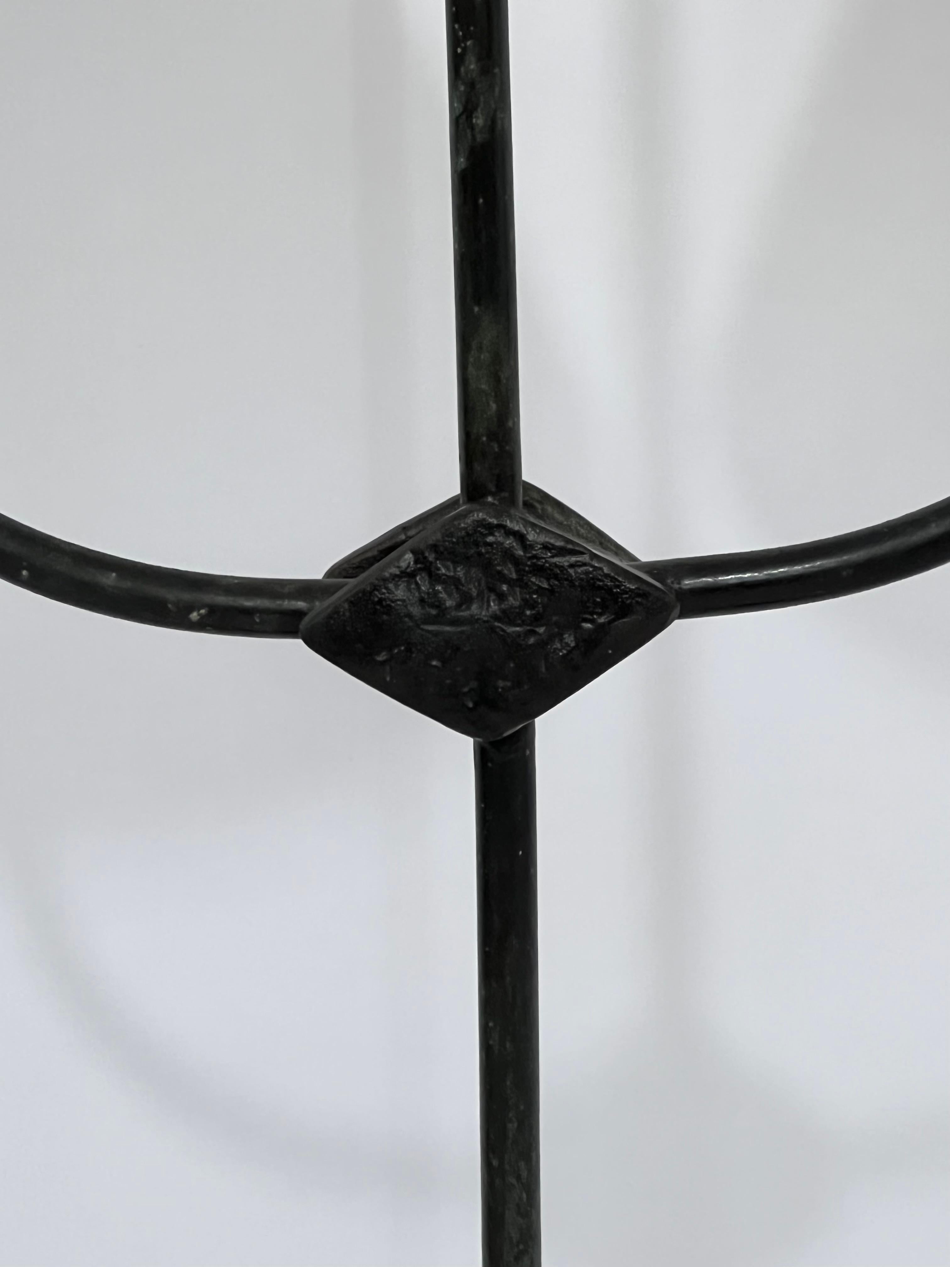 Forged Lampe brutaliste en fer forgé dans le goût des Ateliers de Marolles For Sale