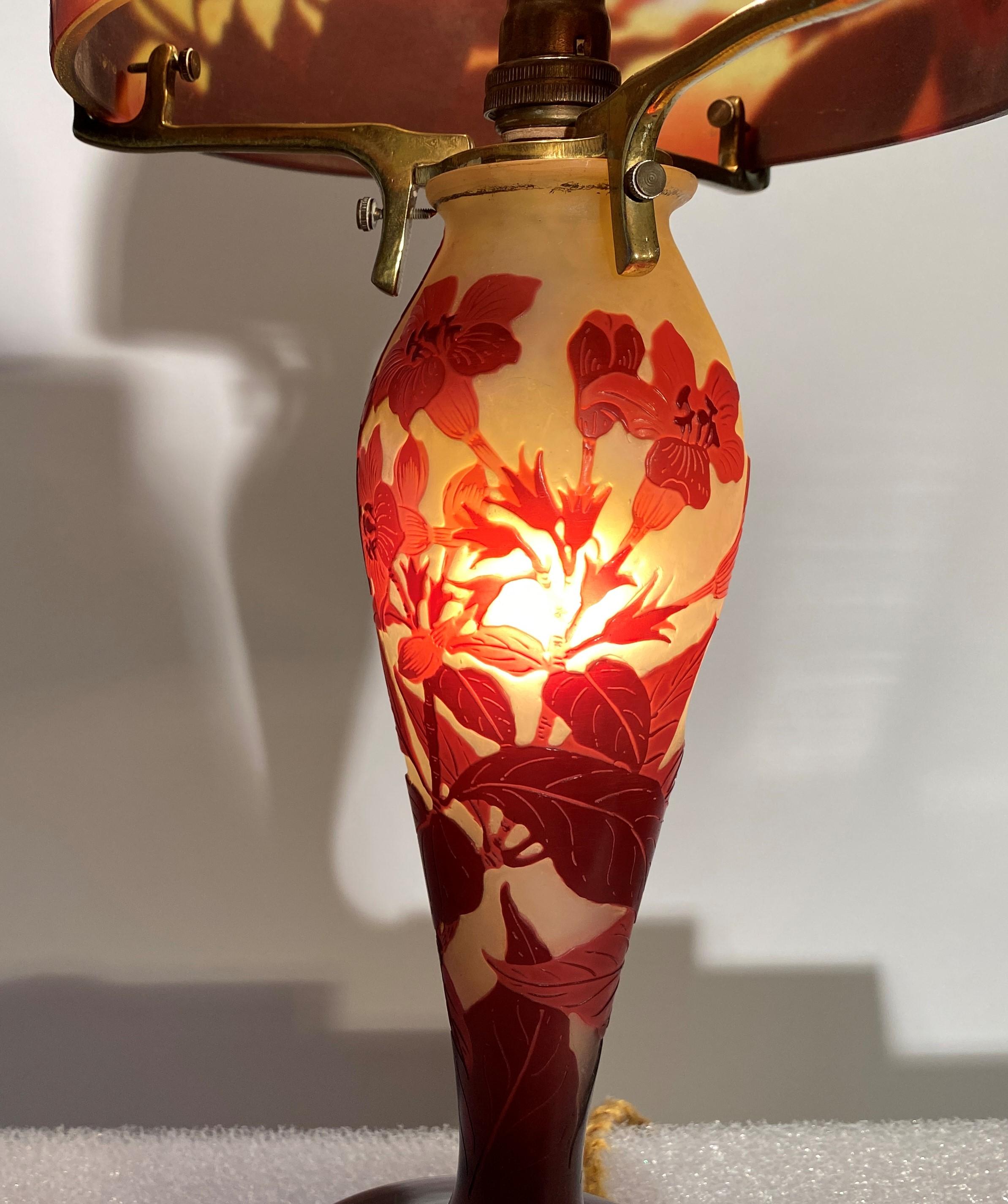 20th Century 'Mushroom' Lamp In Multi-Layer Glass With Flower Decor  Emile Gallé For Sale