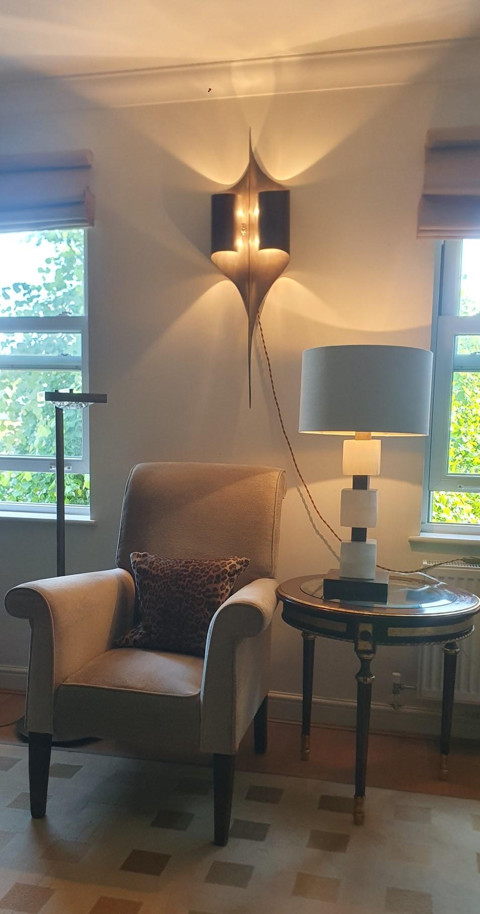 Contemporary Lampe Cubes by Cinabre Gallery, solid Bronze and hand carved & polished Selenite For Sale