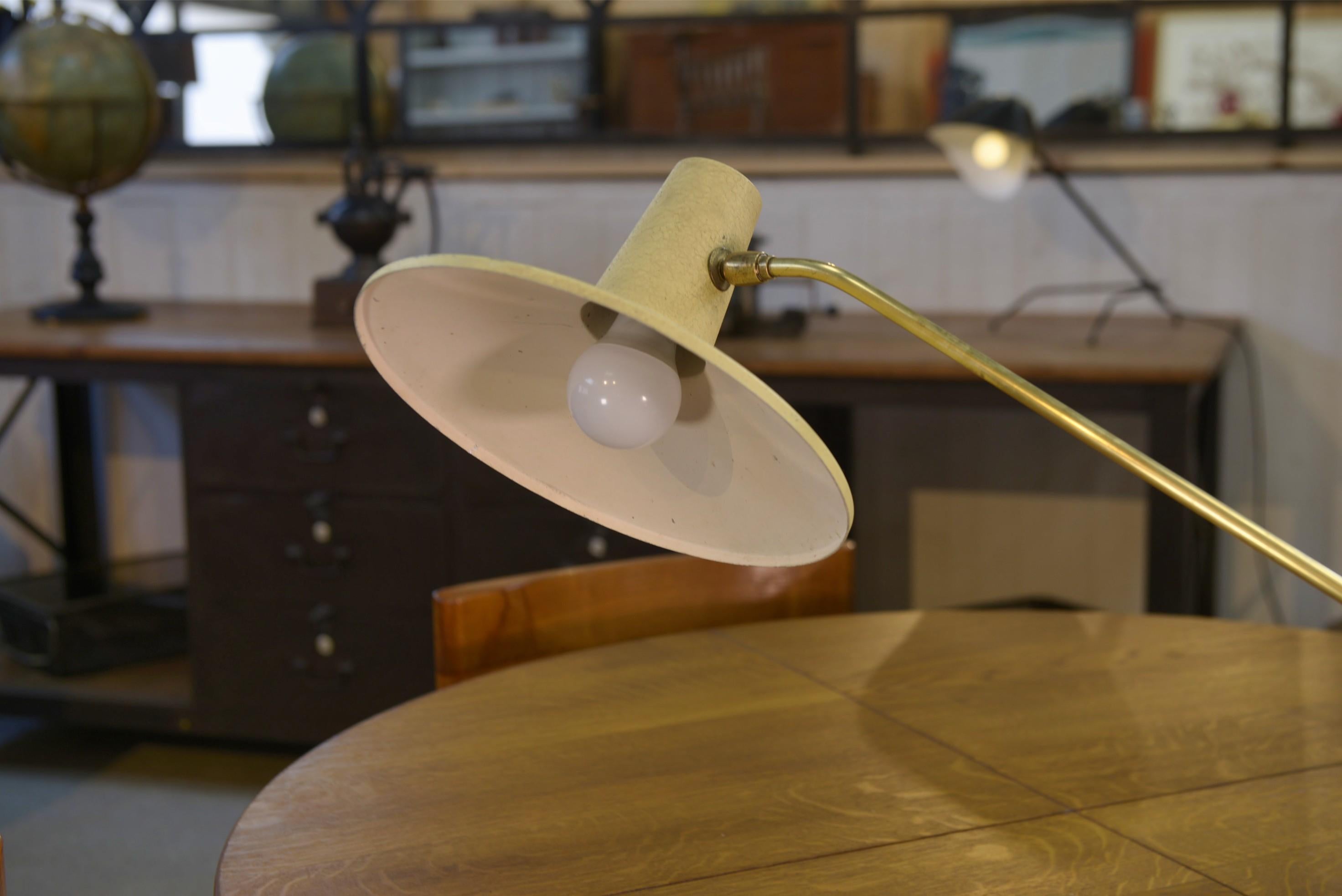 Lampe de bureau avec pince étau origine allemande 1960's For Sale 1