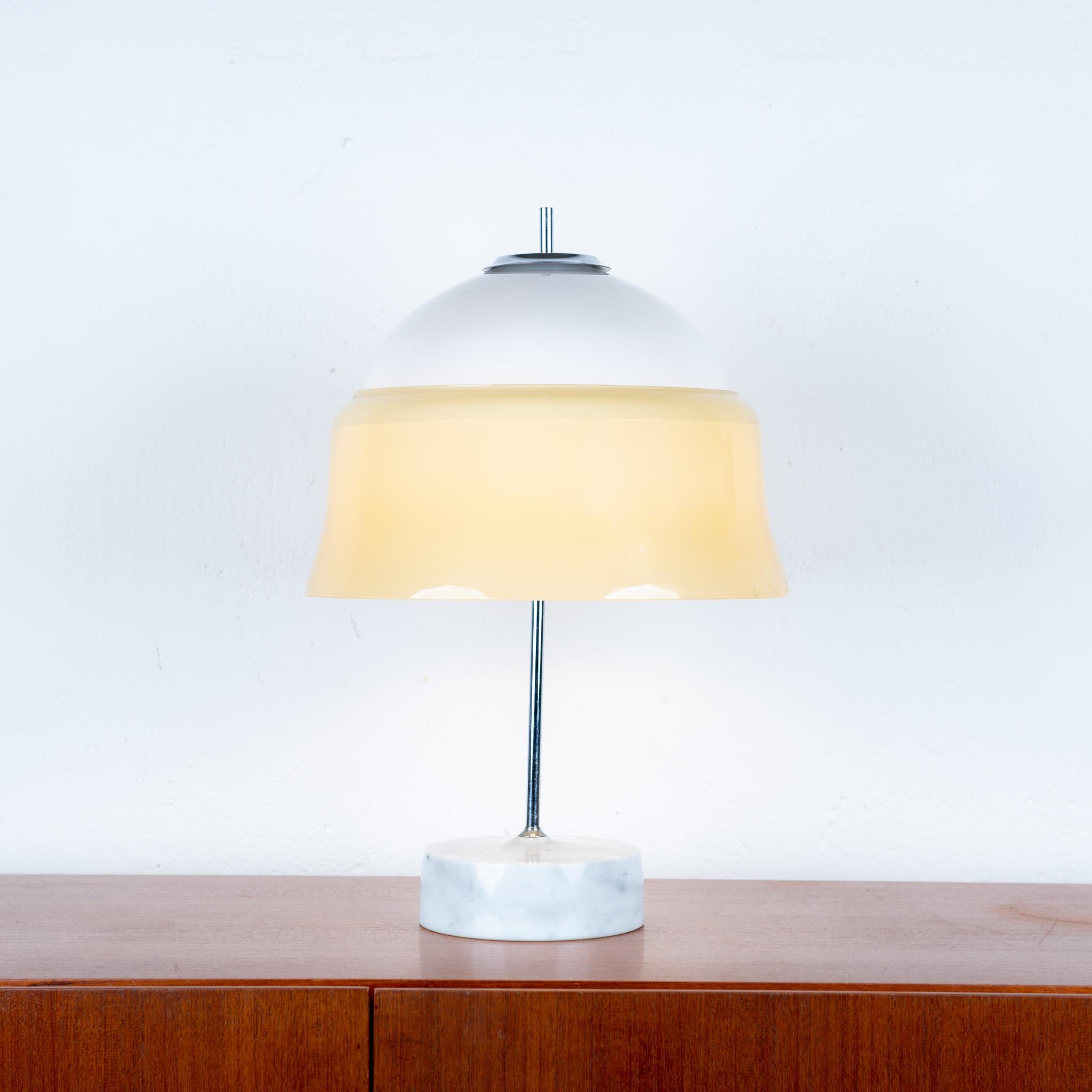 Lampe de Bureau Champignon en Verre Opalin et Socle en Marbre, 1960 (Französisch) im Angebot
