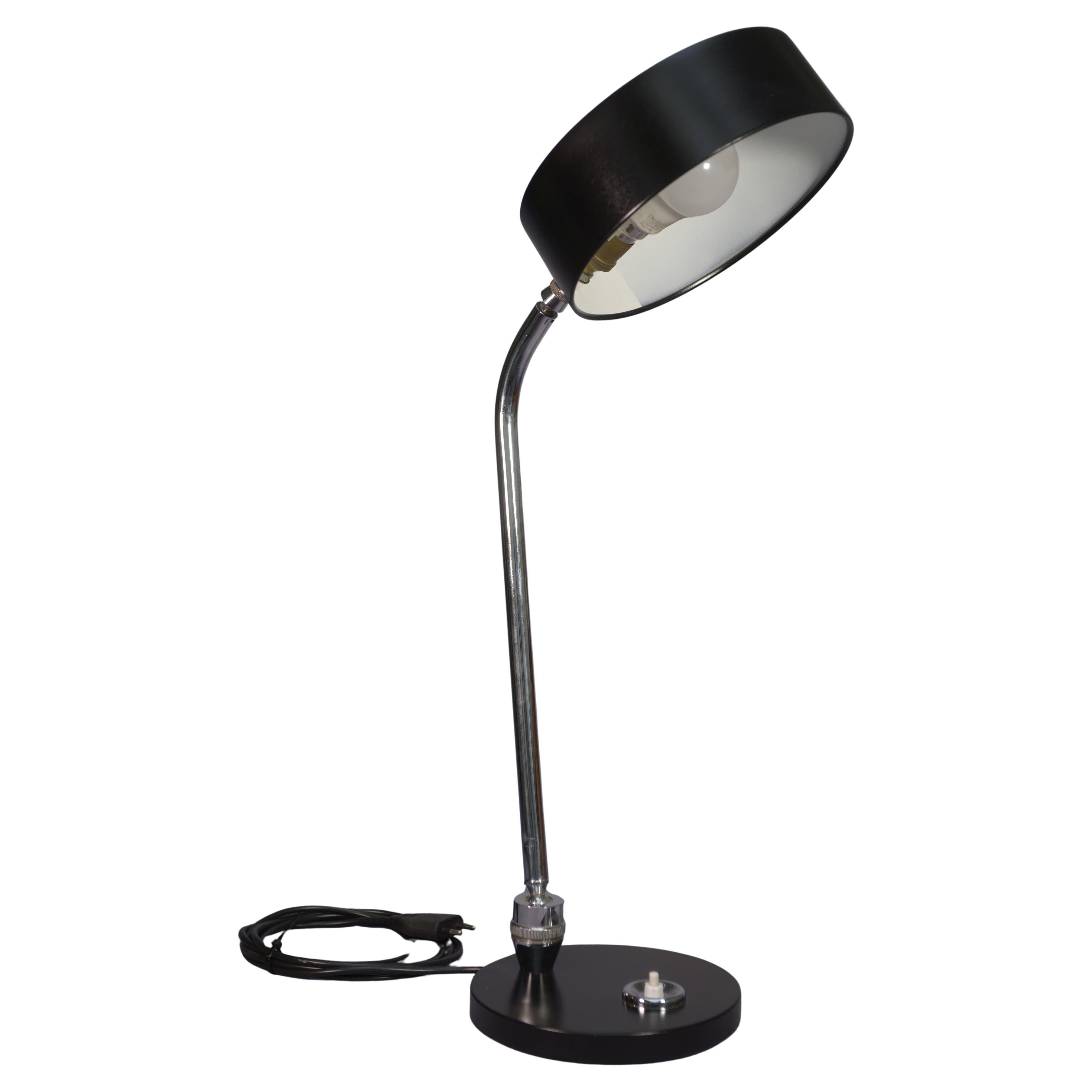 Lampe de bureau JUMO 900 par Charlotte Perriand - années 1960