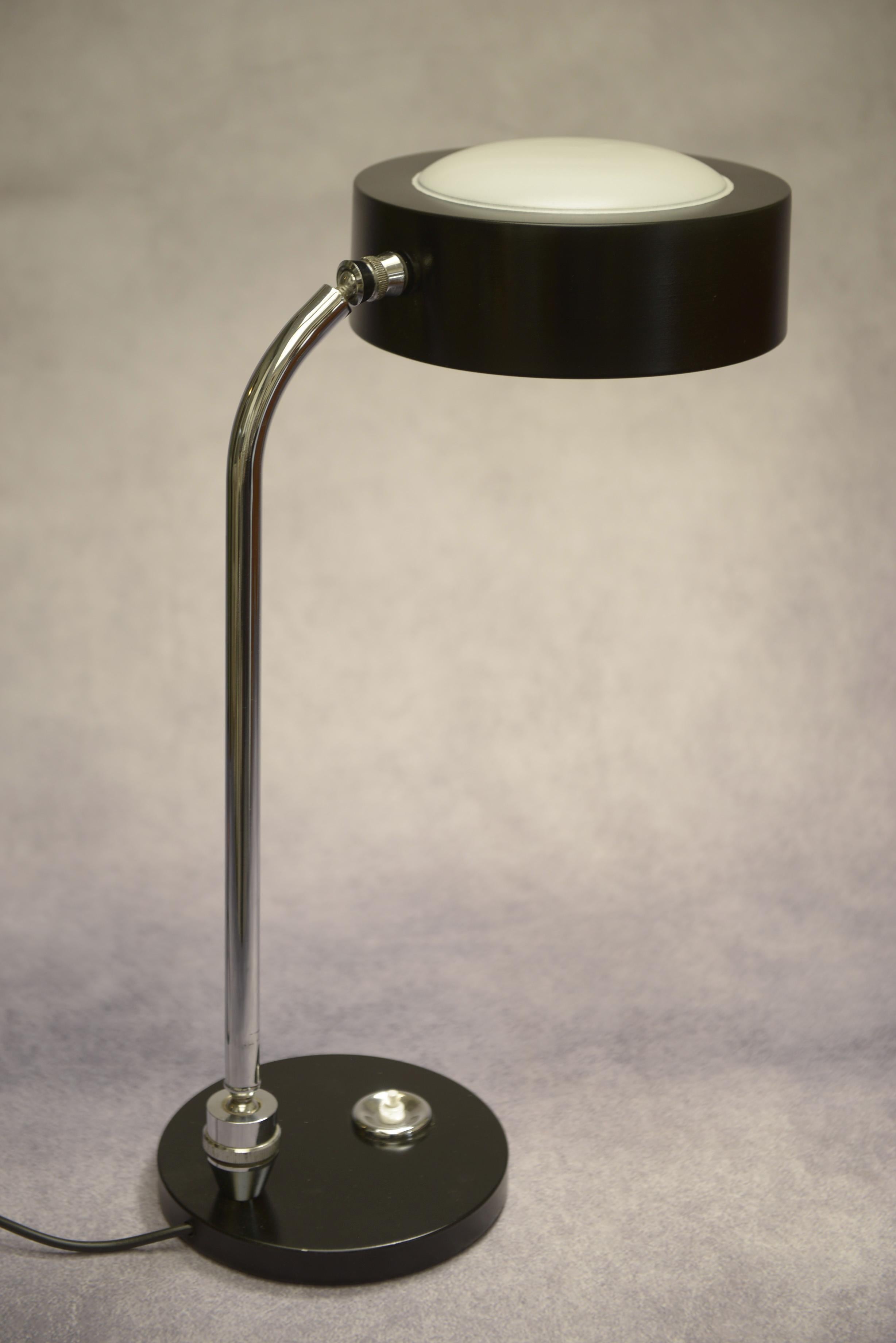 Lampe de bureau JUMO 900 par Yves Jujeau, Pierre et André Monique - 1960s In Good Condition For Sale In TOURCOING, FR