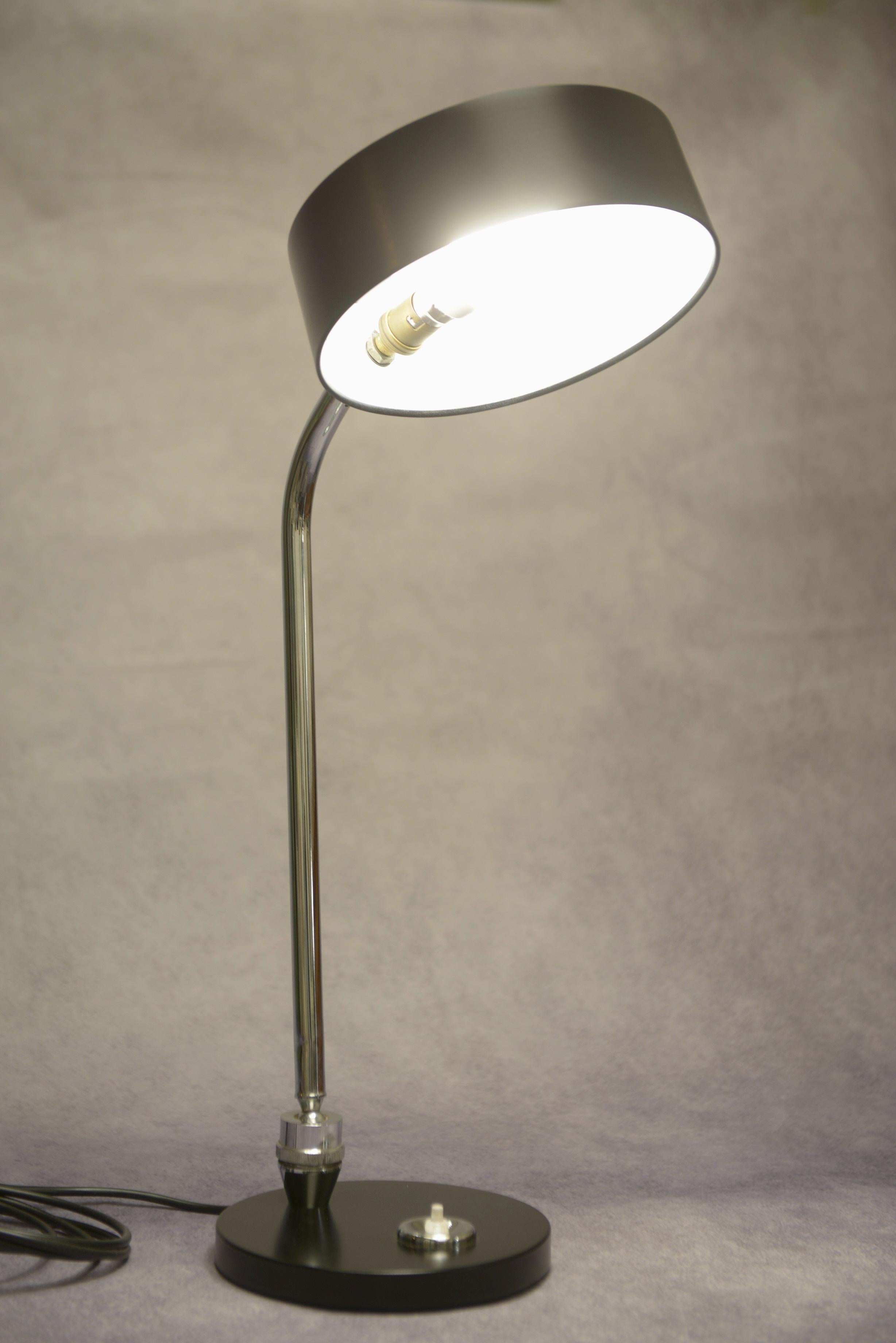 Lampe de bureau JUMO 900 par Yves Jujeau, Pierre et André Monique - 1960s For Sale 2