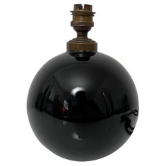 Lampe De Bureau Sphérique Jacques Adnet, Verre Opalin Noir, France, 1930